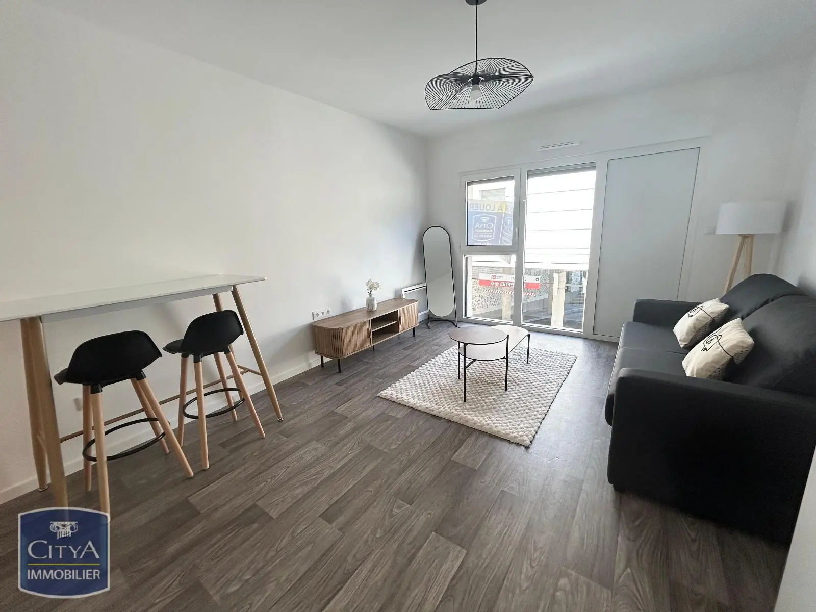 Photo 1 Appartement 1 pièce 25.29m²