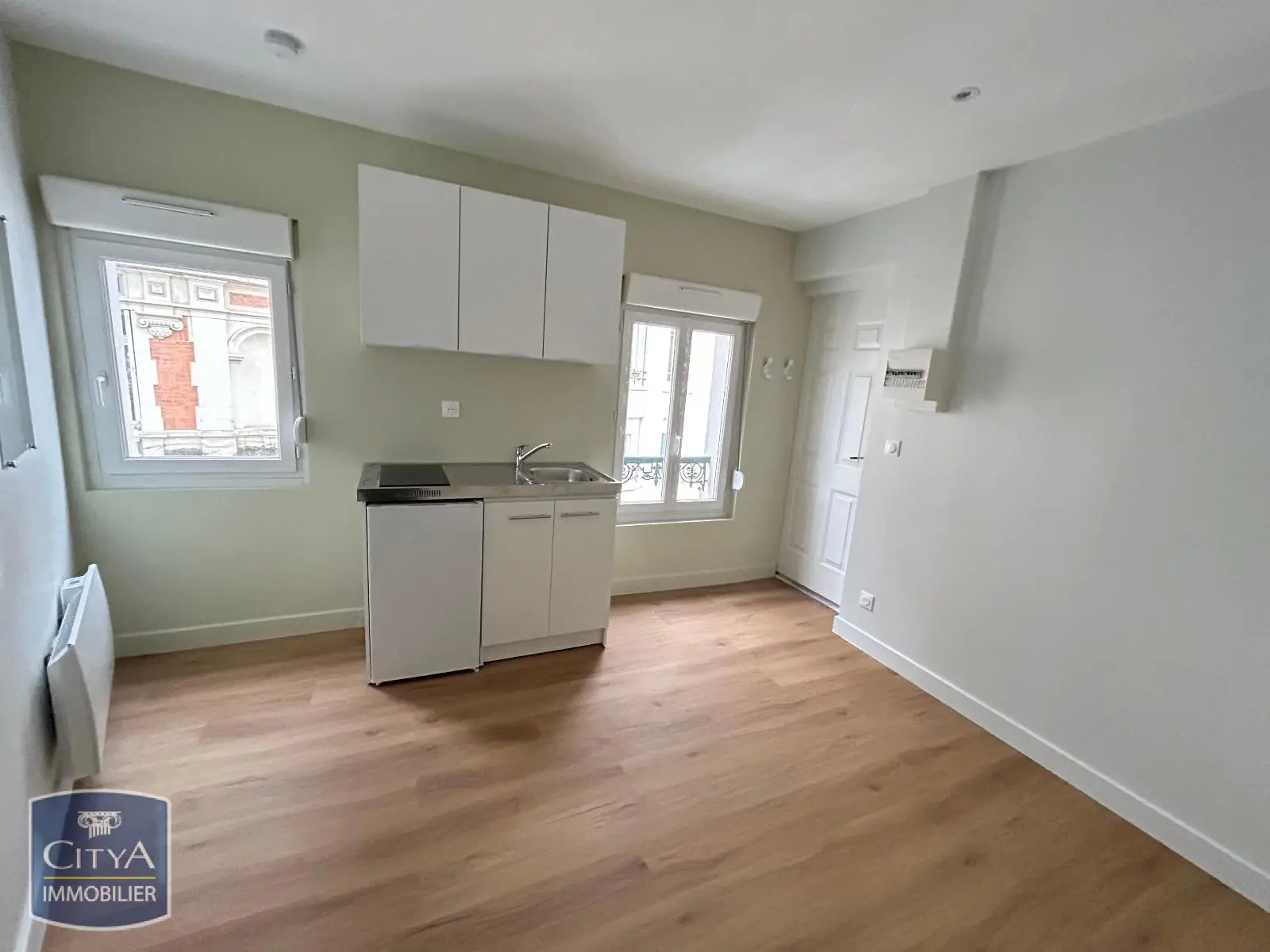 Photo 1 Appartement 1 pièce 13.85m²