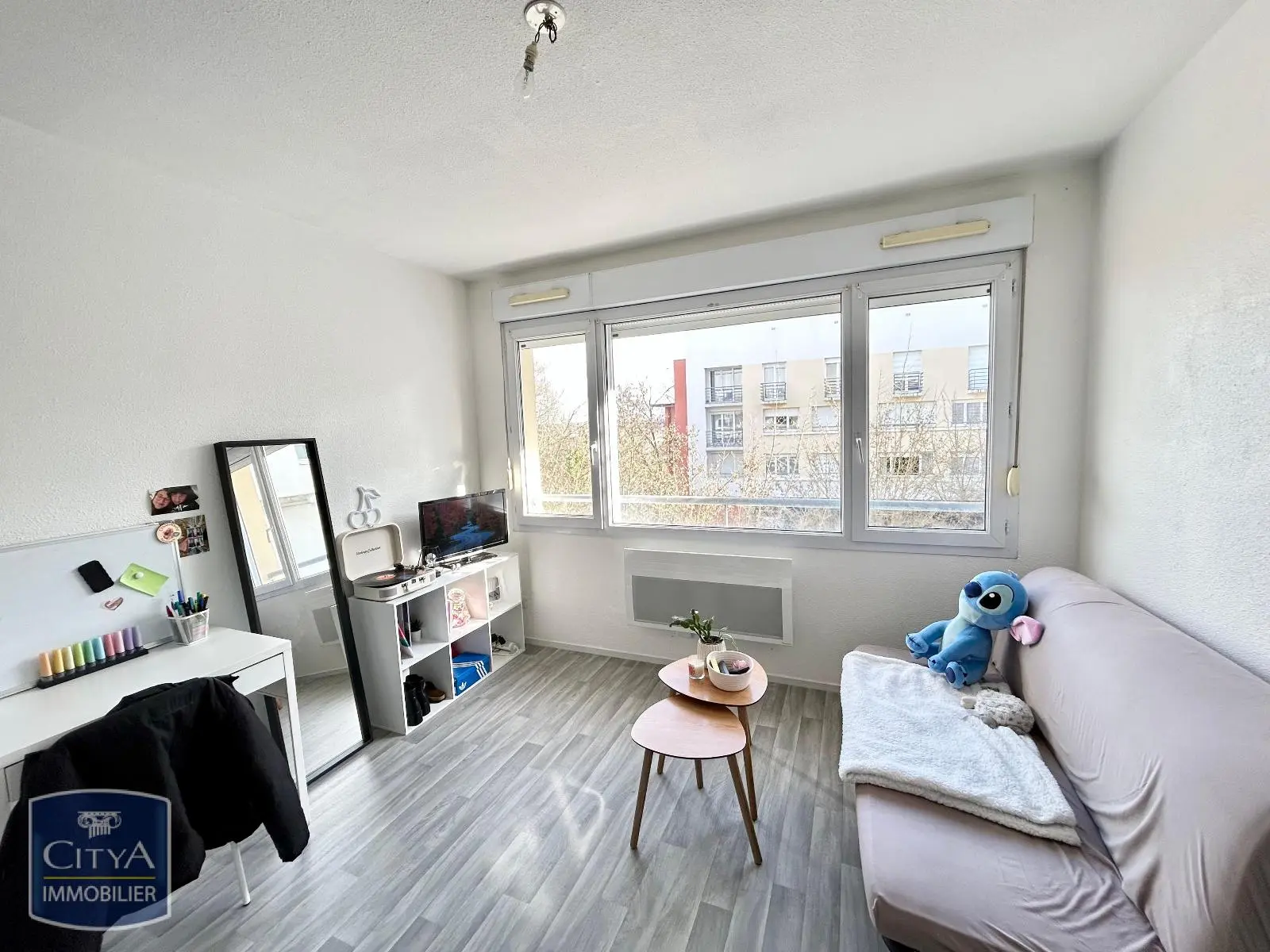 Photo 1 Appartement 1 pièce 21.8m²