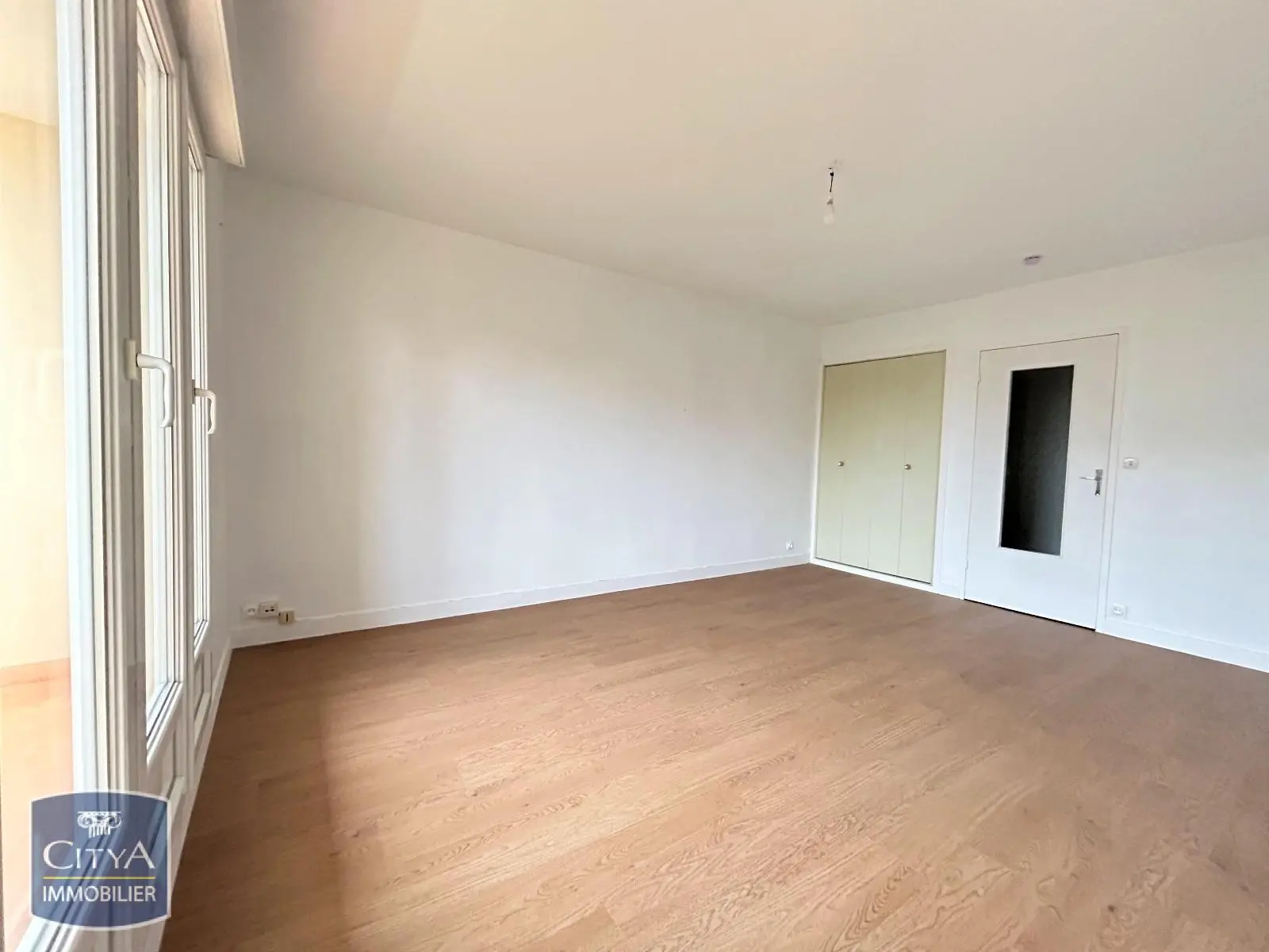 Photo 3 Appartement 1 pièce 28.03m²