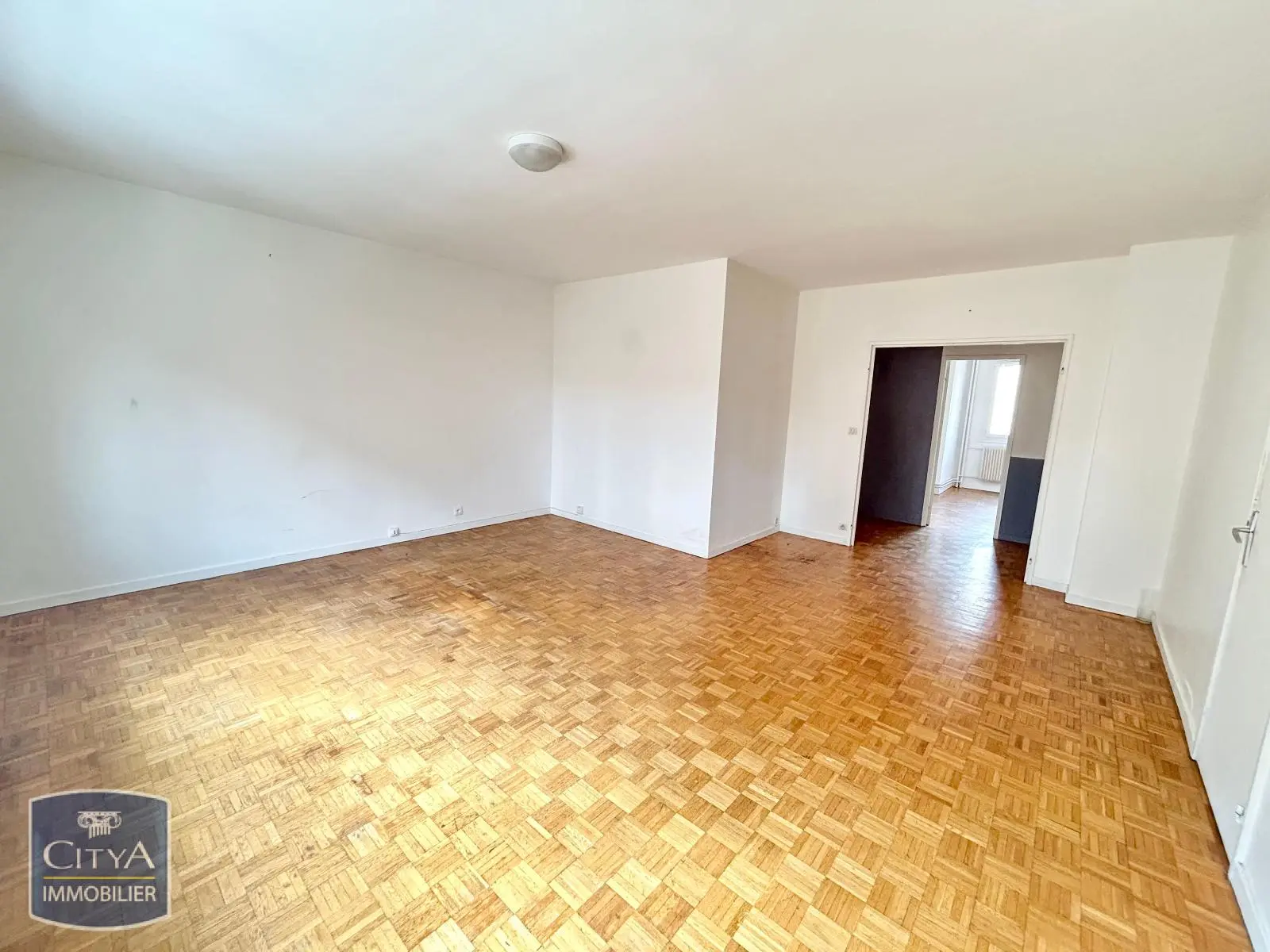 Photo 2 Appartement 4 pièces 82.85m²