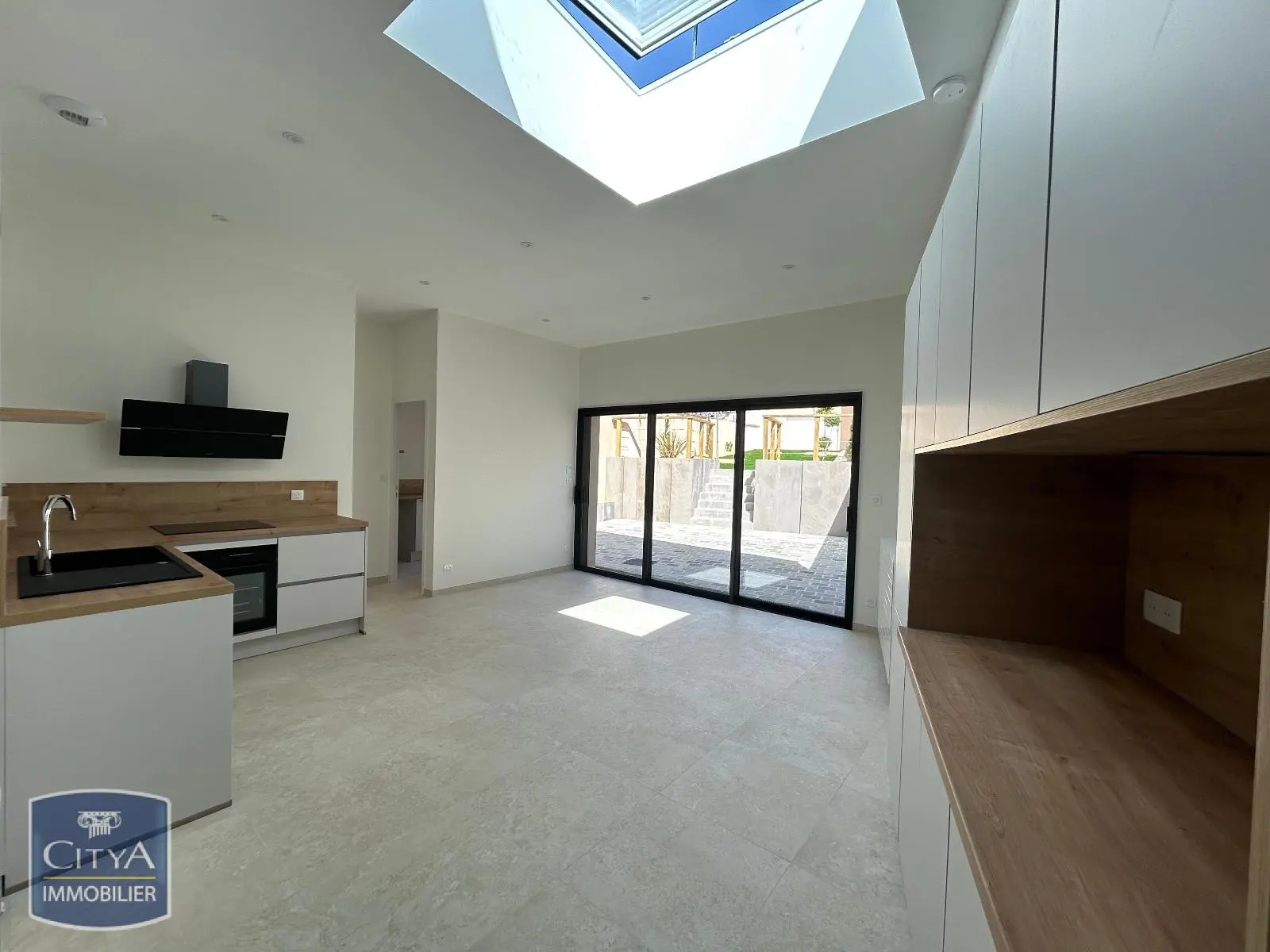 Photo 1 Maison 4 pièces 122.11m²