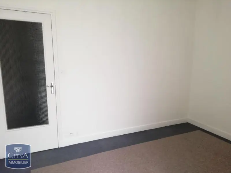 Photo 7 Local Professionnel 4 pièces