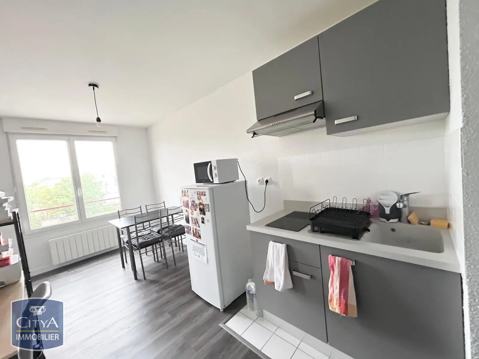 Photo 2 Appartement 1 pièce 29.8m²