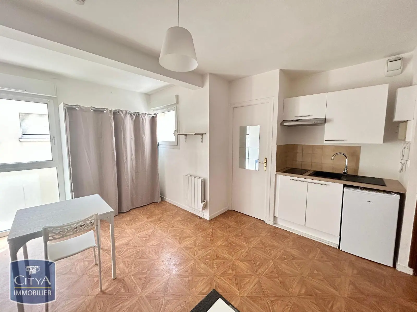 Photo 1 Appartement 1 pièce 22.1m²