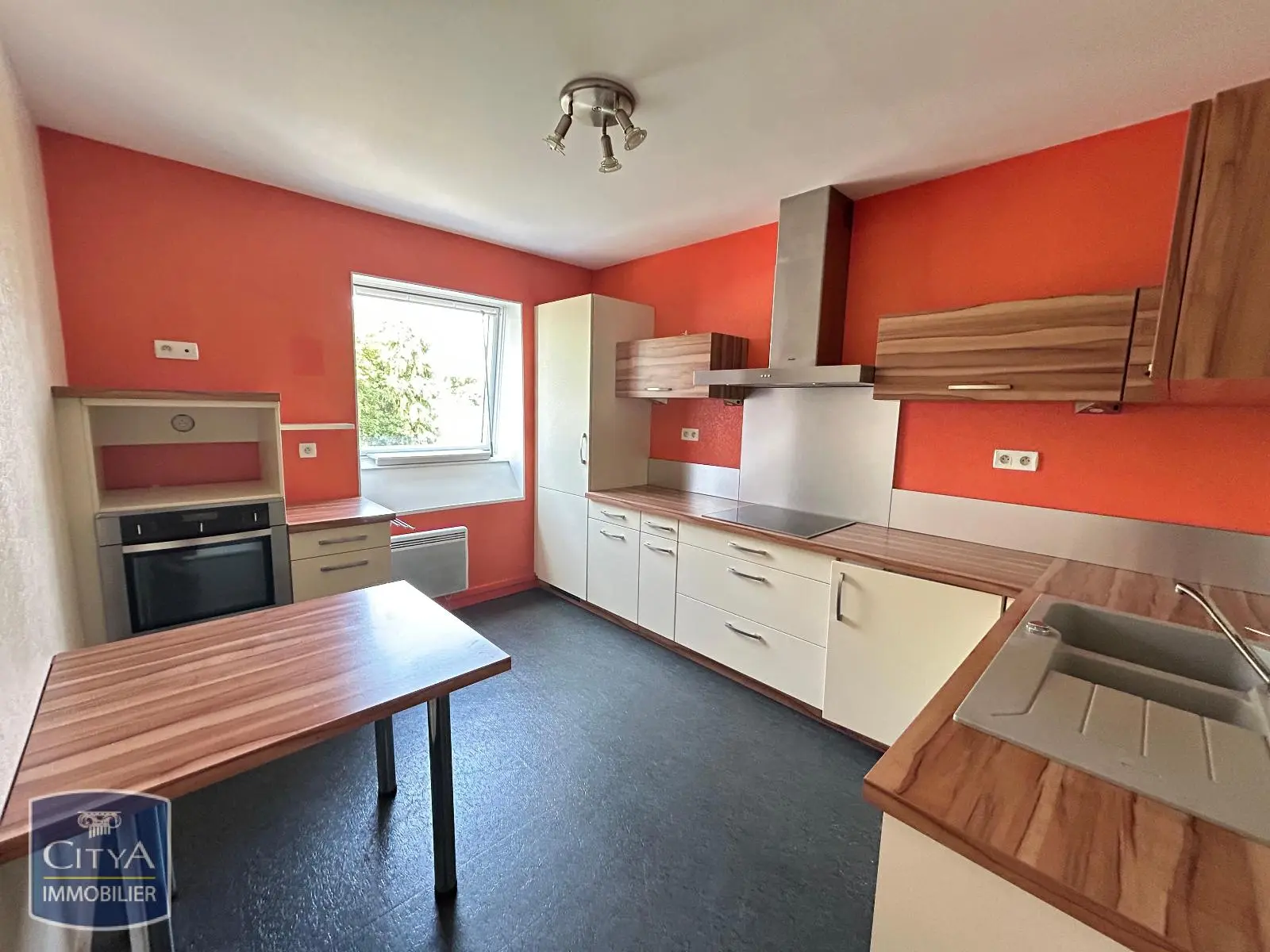 Photo 2 Appartement 4 pièces 80.72m²