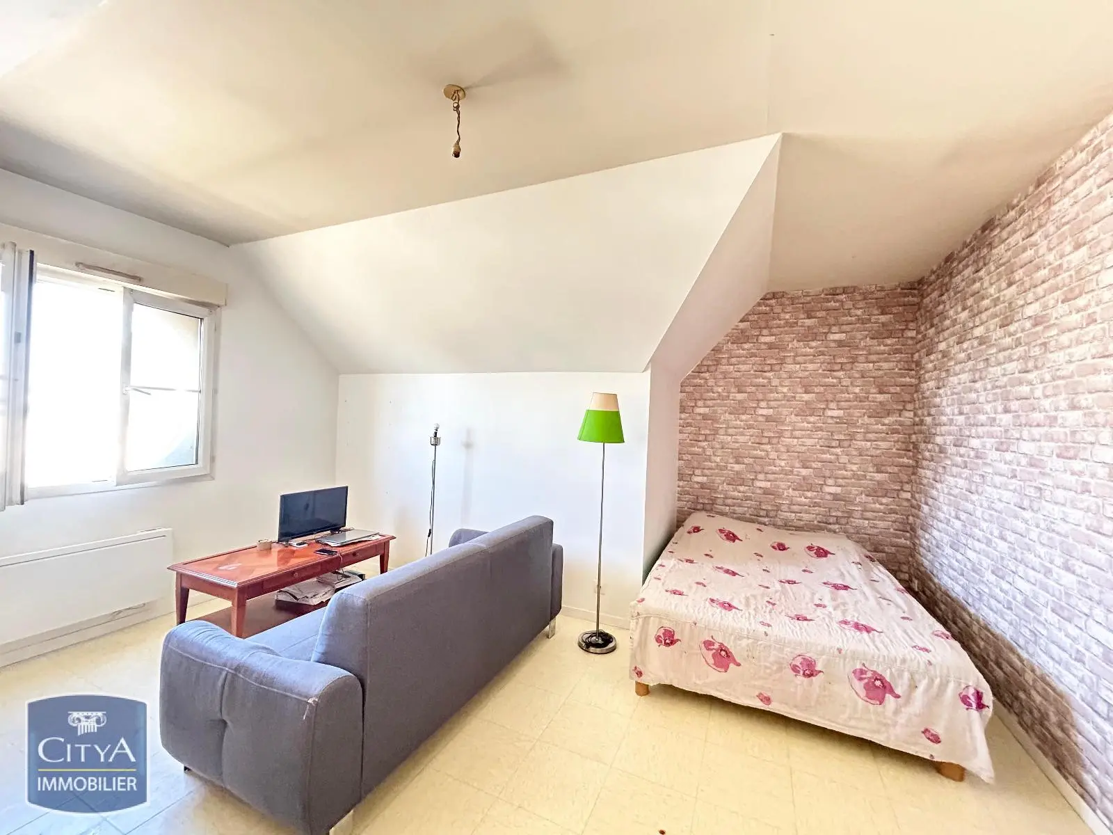 Photo 2 Appartement 1 pièce 28.12m²