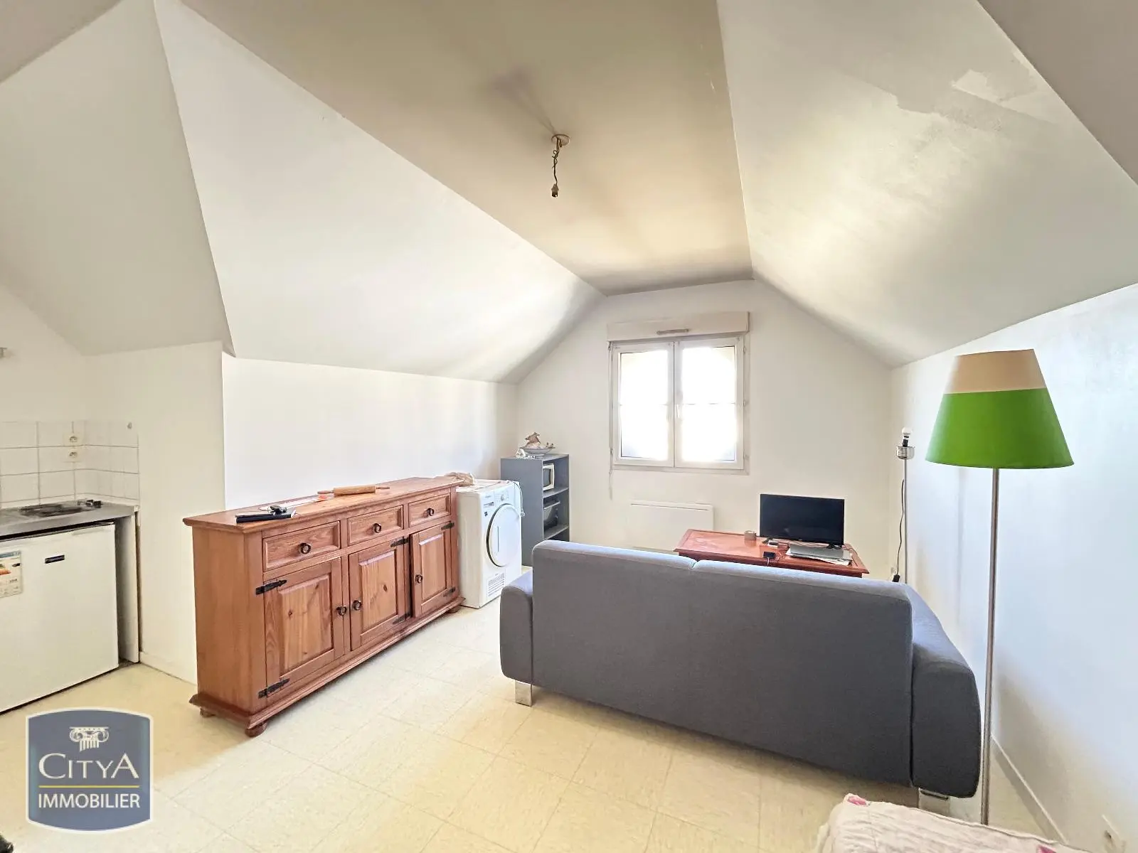 Photo 1 Appartement 1 pièce 28.12m²
