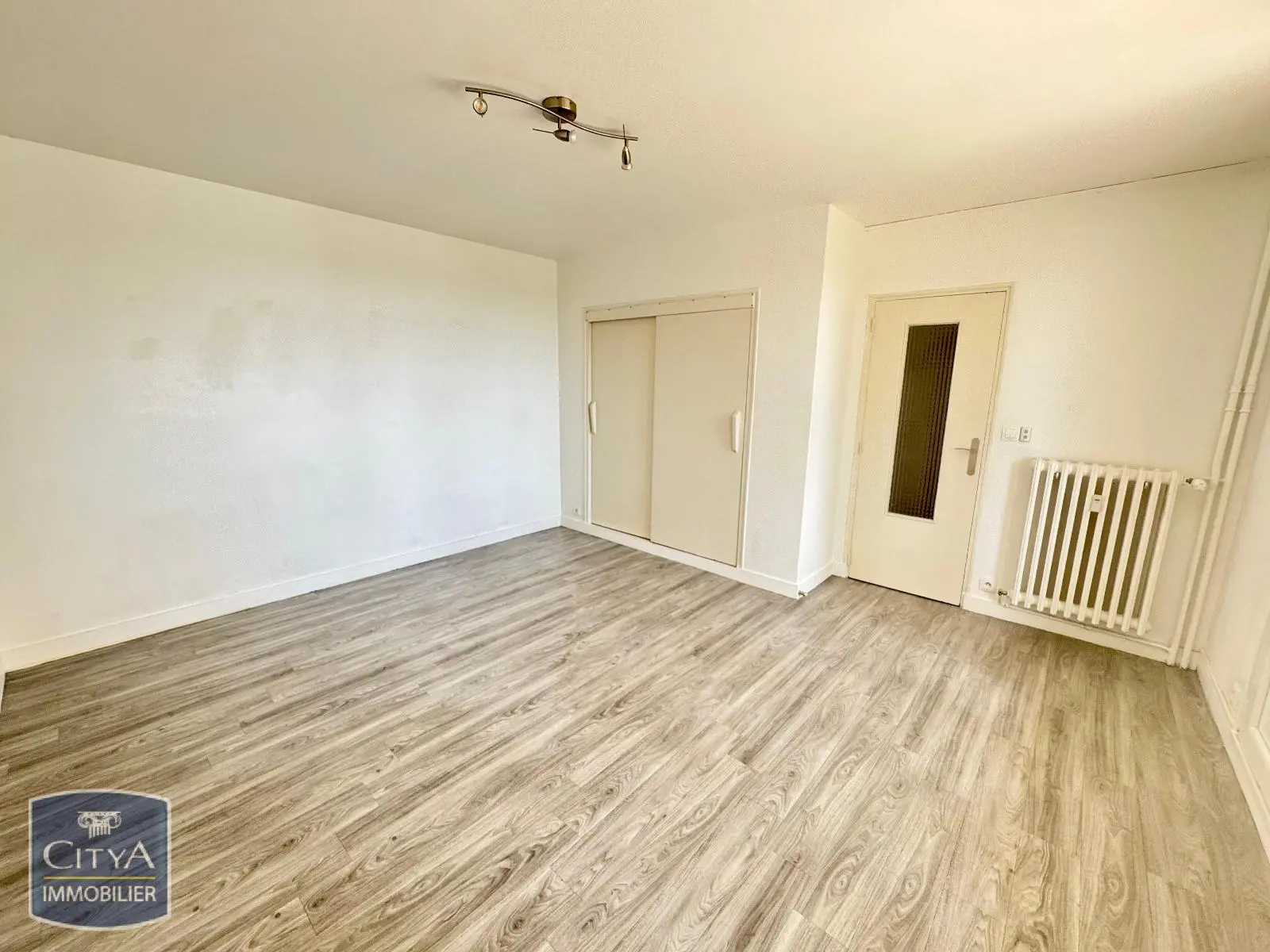 Photo 3 Appartement 1 pièce 29.96m²
