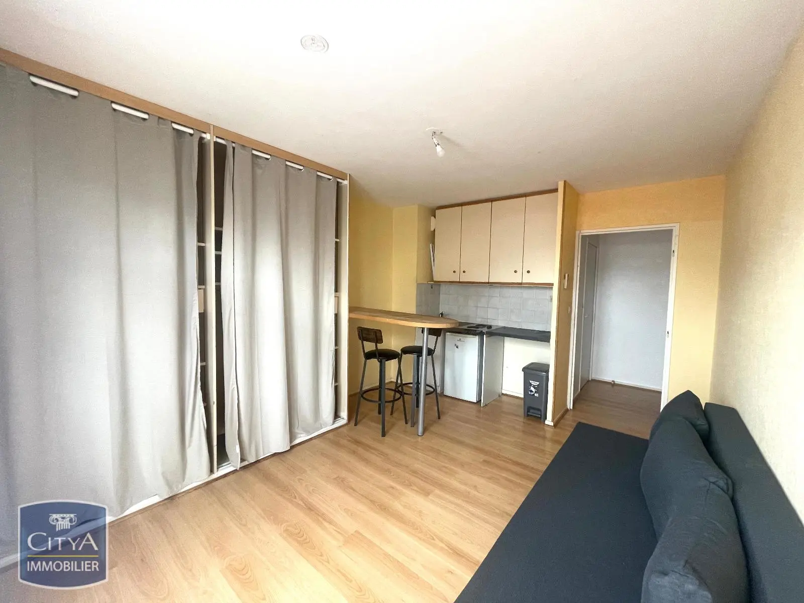 Photo 1 Appartement 1 pièce 19.3m²
