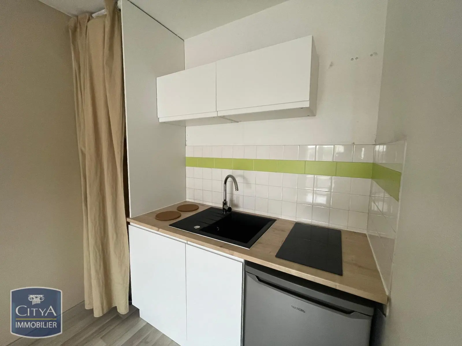 Photo 1 Appartement 1 pièce 24.71m²