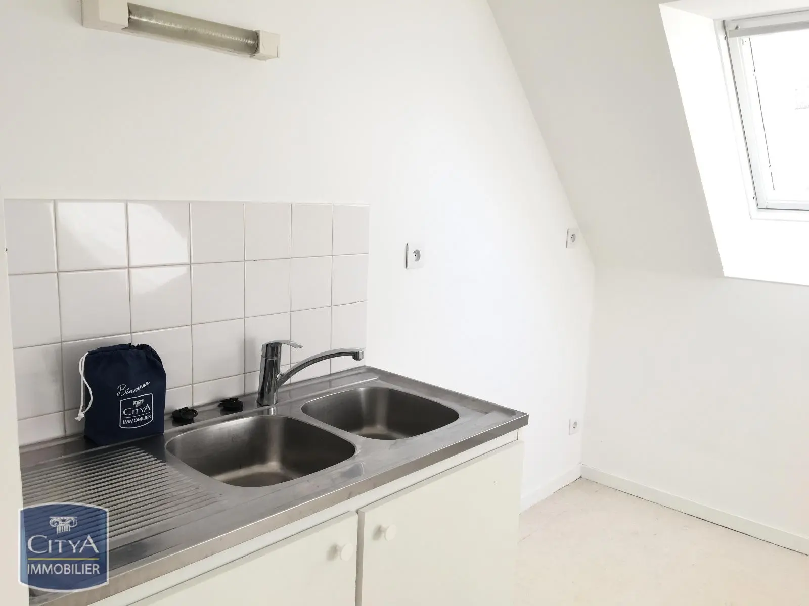Photo 2 Appartement 1 pièce 19.35m²