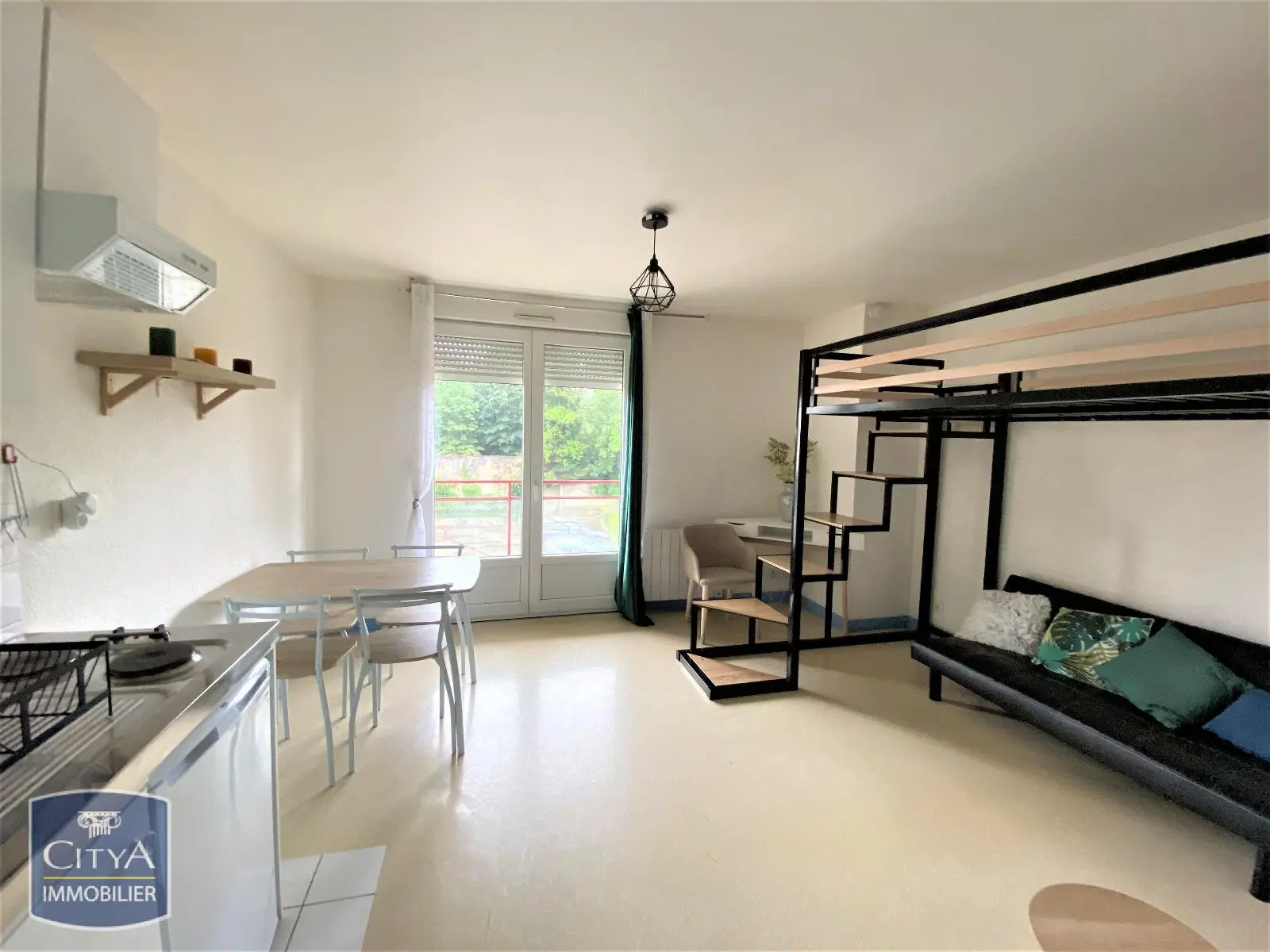 Photo 1 Appartement 1 pièce 22.02m²