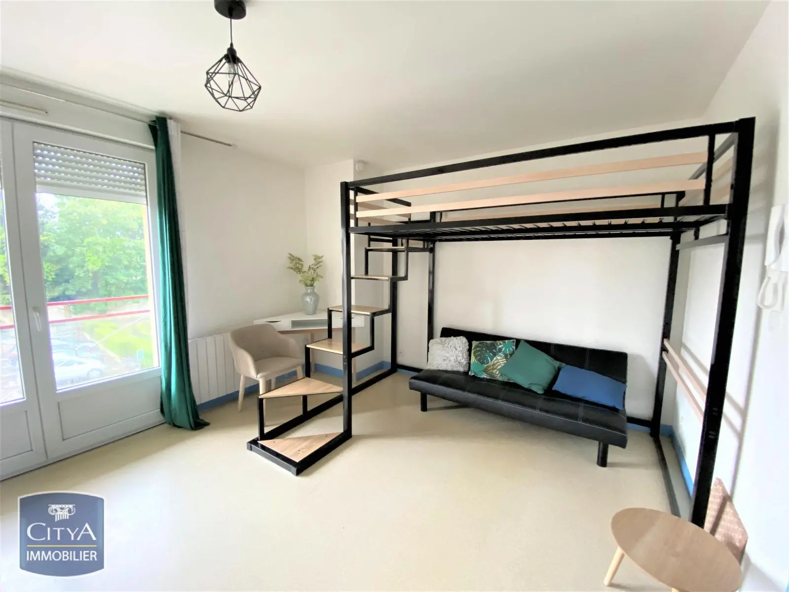 Photo 2 Appartement 1 pièce 22.02m²