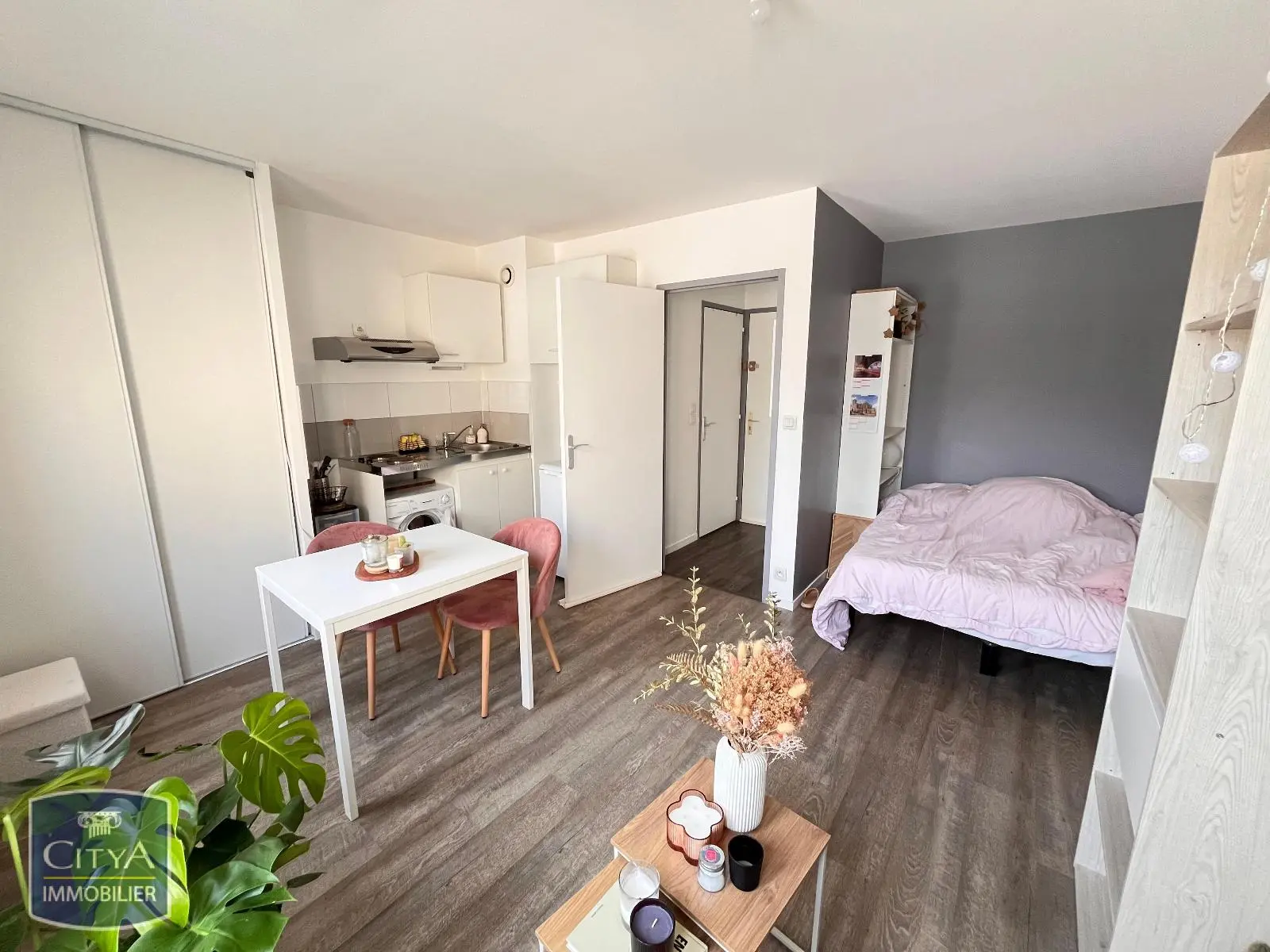 Photo 1 Appartement 1 pièce 21.04m²