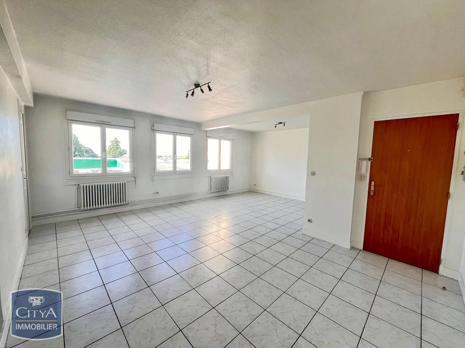 Photo 3 Appartement 5 pièces 76.42m²