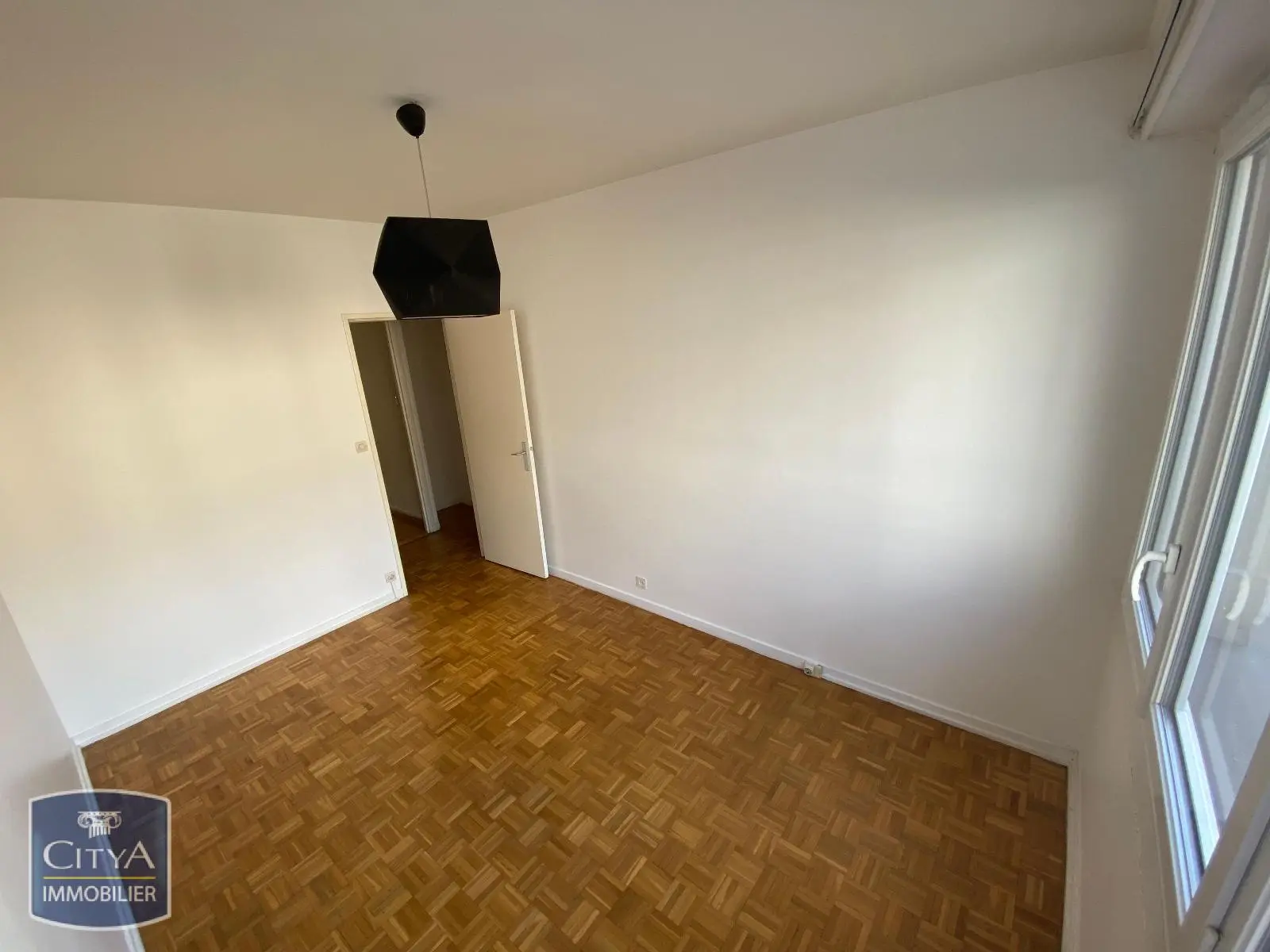 Photo 10 Appartement 4 pièces 82.85m²