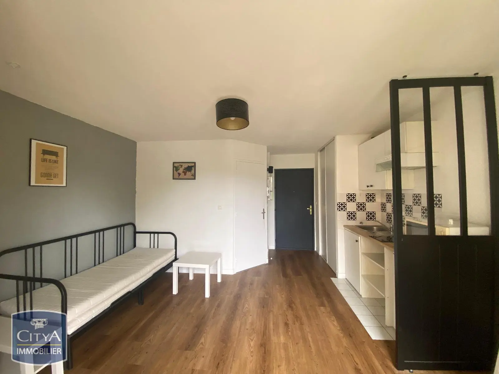 Photo 1 Appartement 1 pièce 21.32m²
