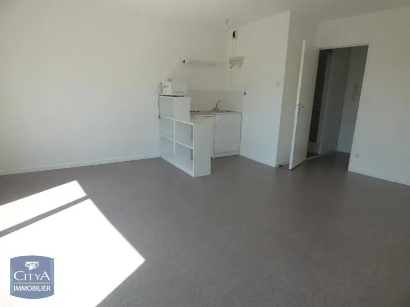 Photo 4 Appartement 1 pièce 27.7m²