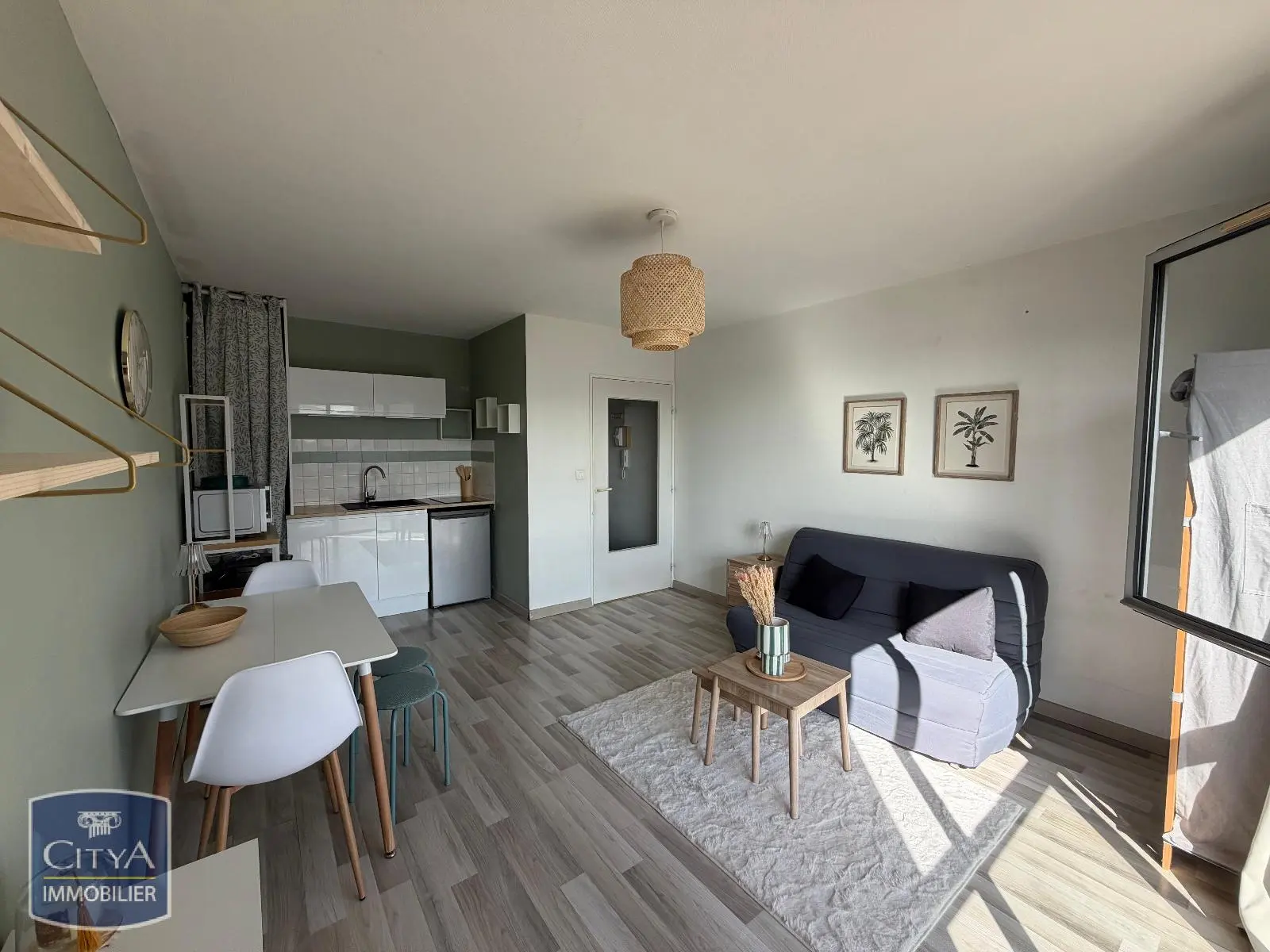 Photo 1 Appartement 1 pièce 24.71m²