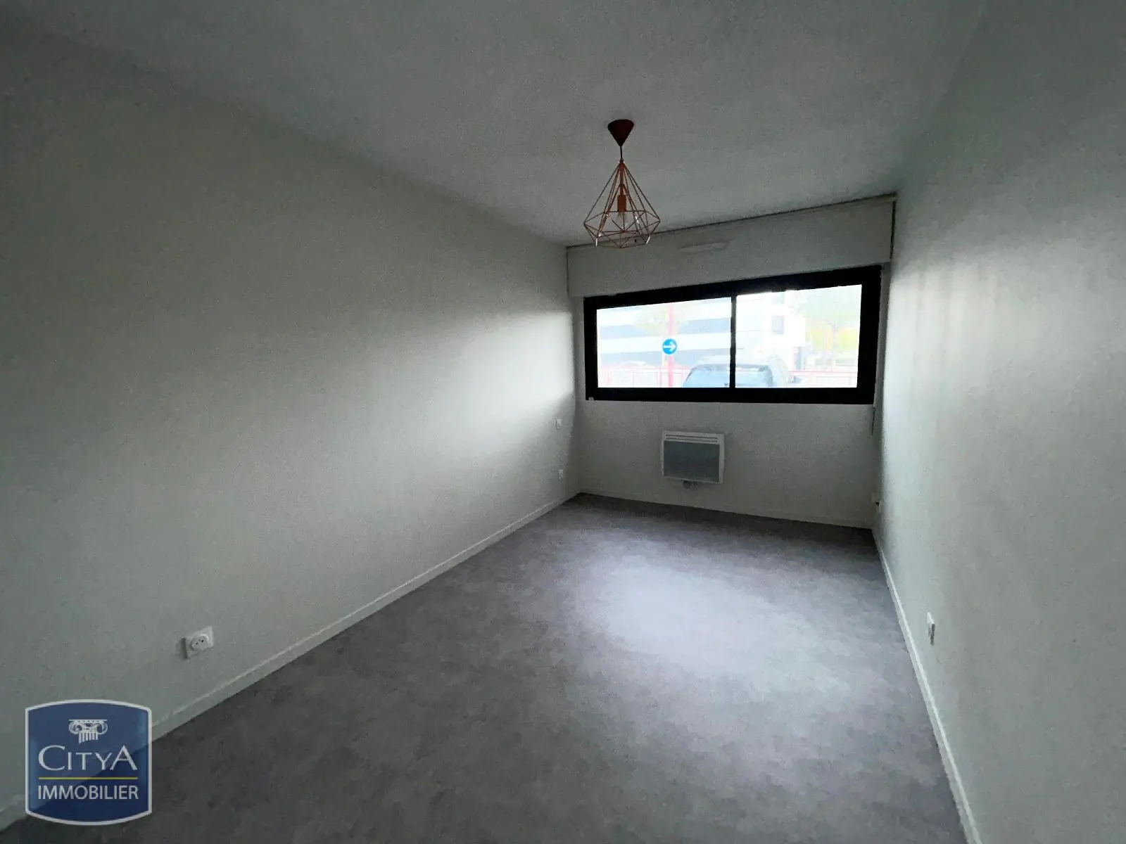 Photo 2 Appartement 1 pièce 17.83m²