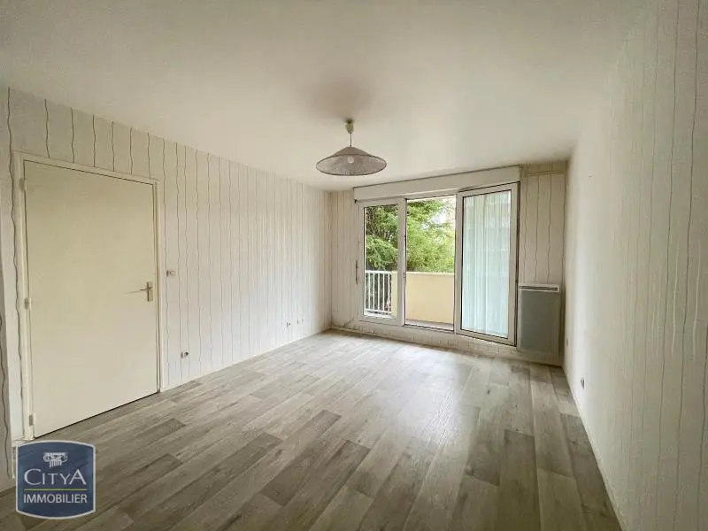 Photo 1 Appartement 1 pièce 30.05m²