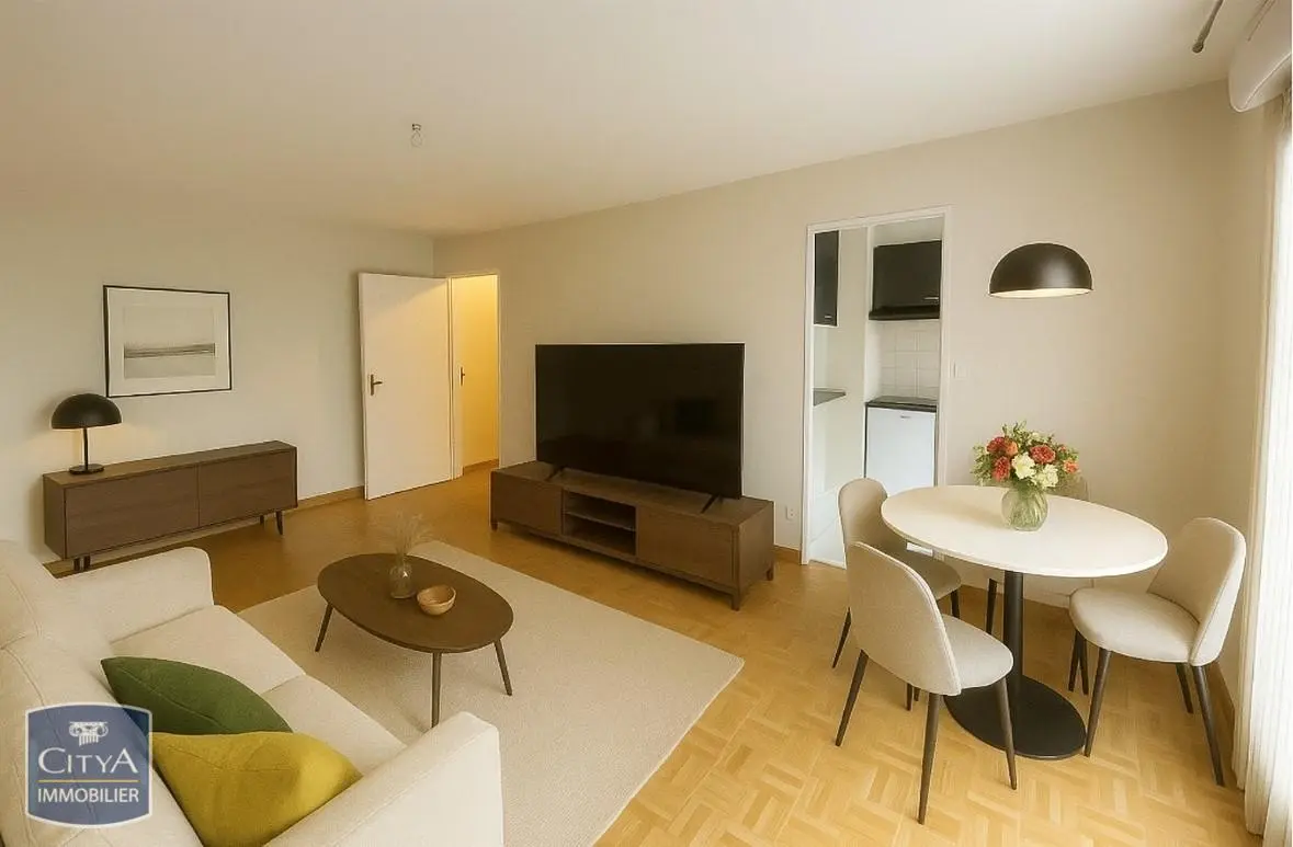 Photo 1 Appartement 1 pièce 33.68m²