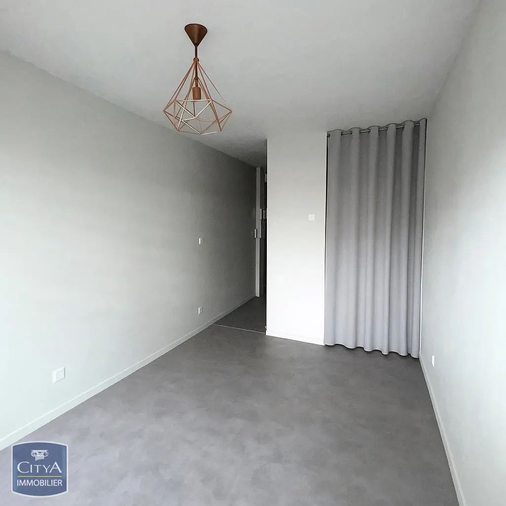 Photo 3 Appartement 1 pièce 17.83m²