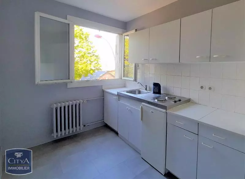 Photo 2 Appartement 1 pièce 28.9m²