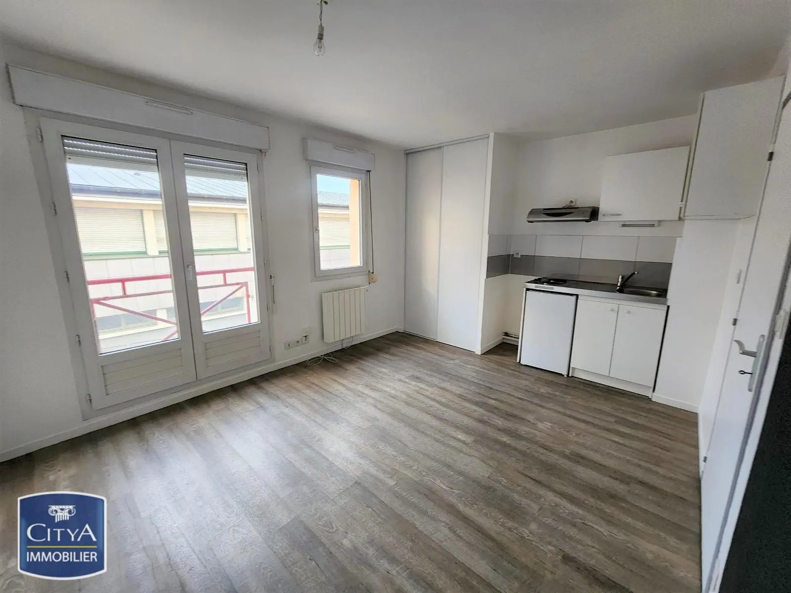 Photo 2 Appartement 1 pièce 21.04m²