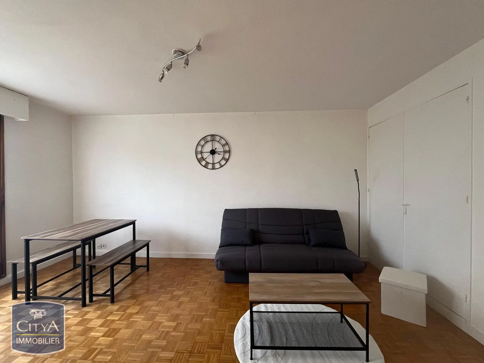 Photo 2 Appartement 1 pièce 32.11m²