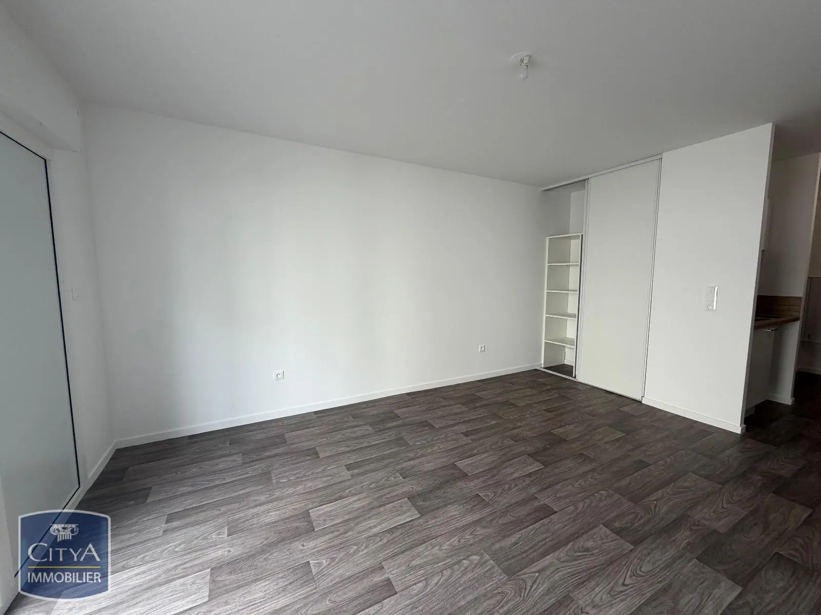 Photo 2 Appartement 1 pièce 25.29m²