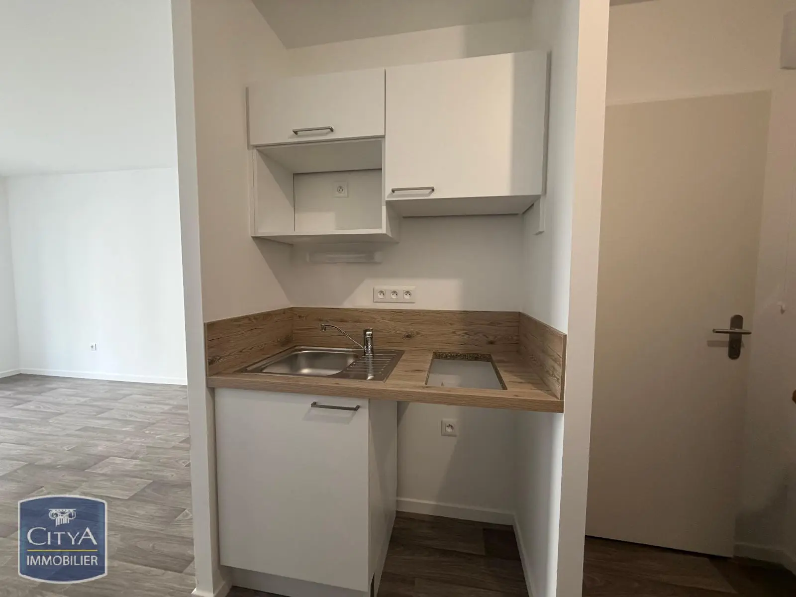 Photo 3 Appartement 1 pièce 25.29m²