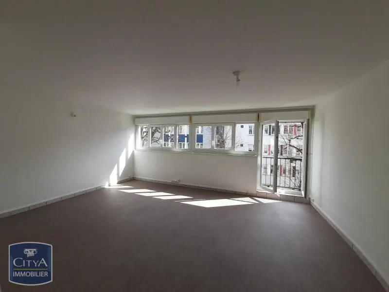 Photo 3 Appartement 5 pièces 82.46m²