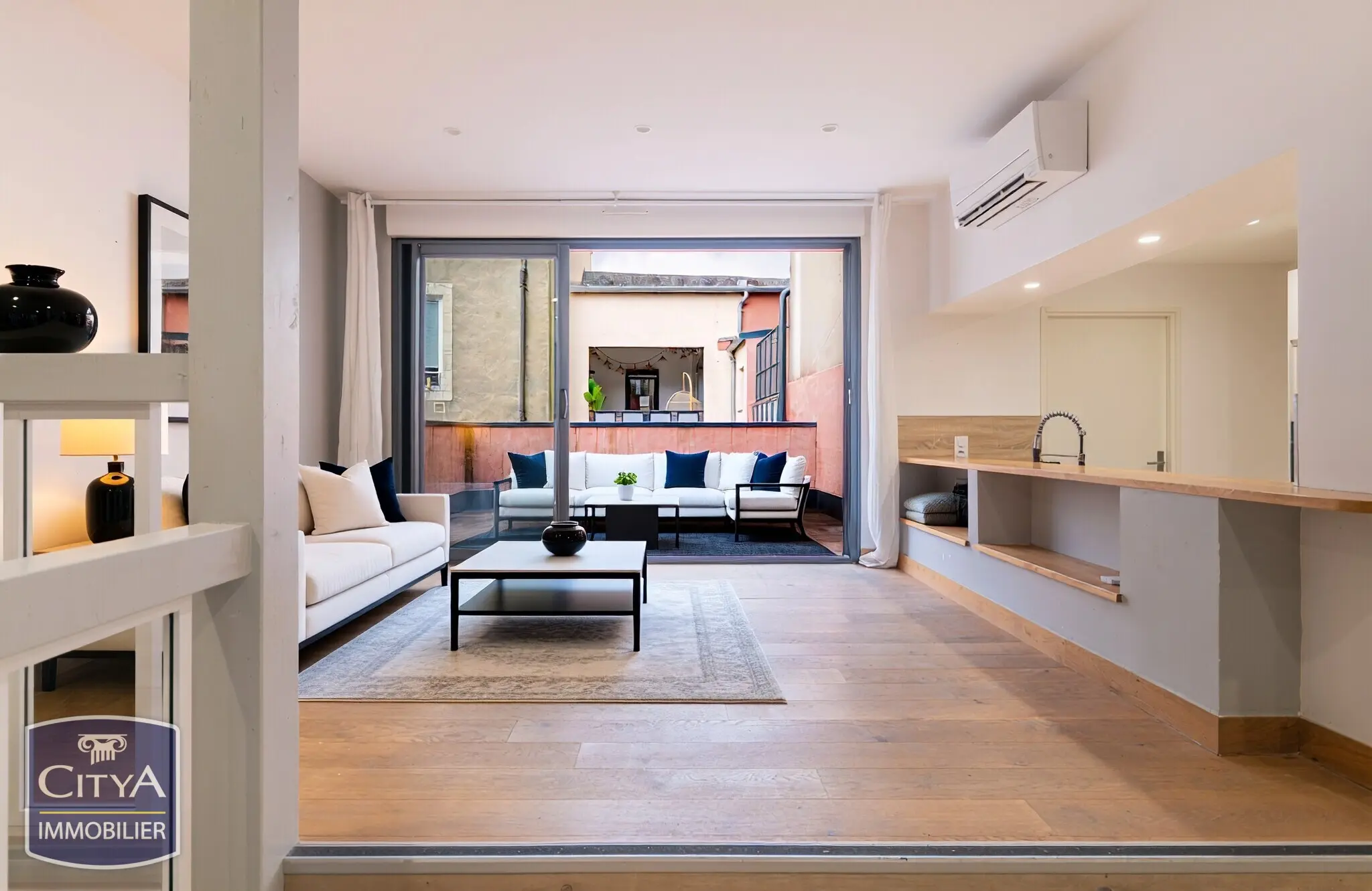 Photo 2 Appartement 4 pièces 109.29m²