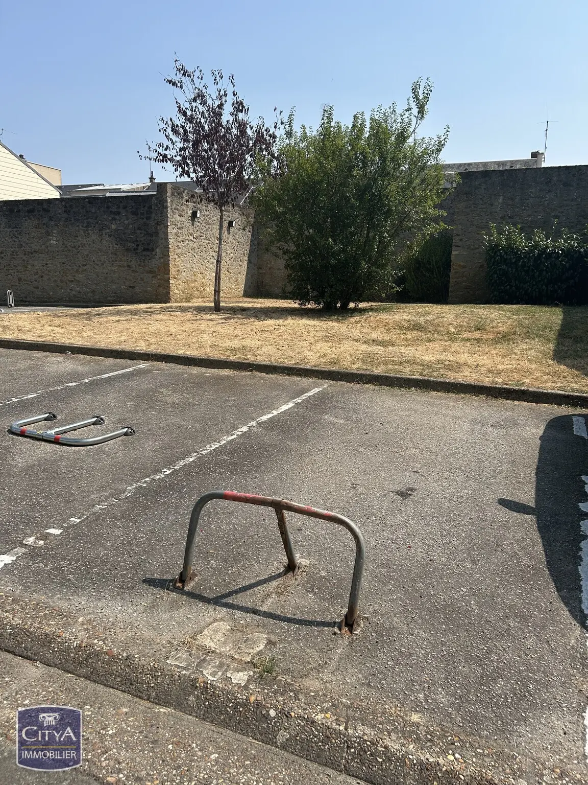 Photo 2 Parking 12m²