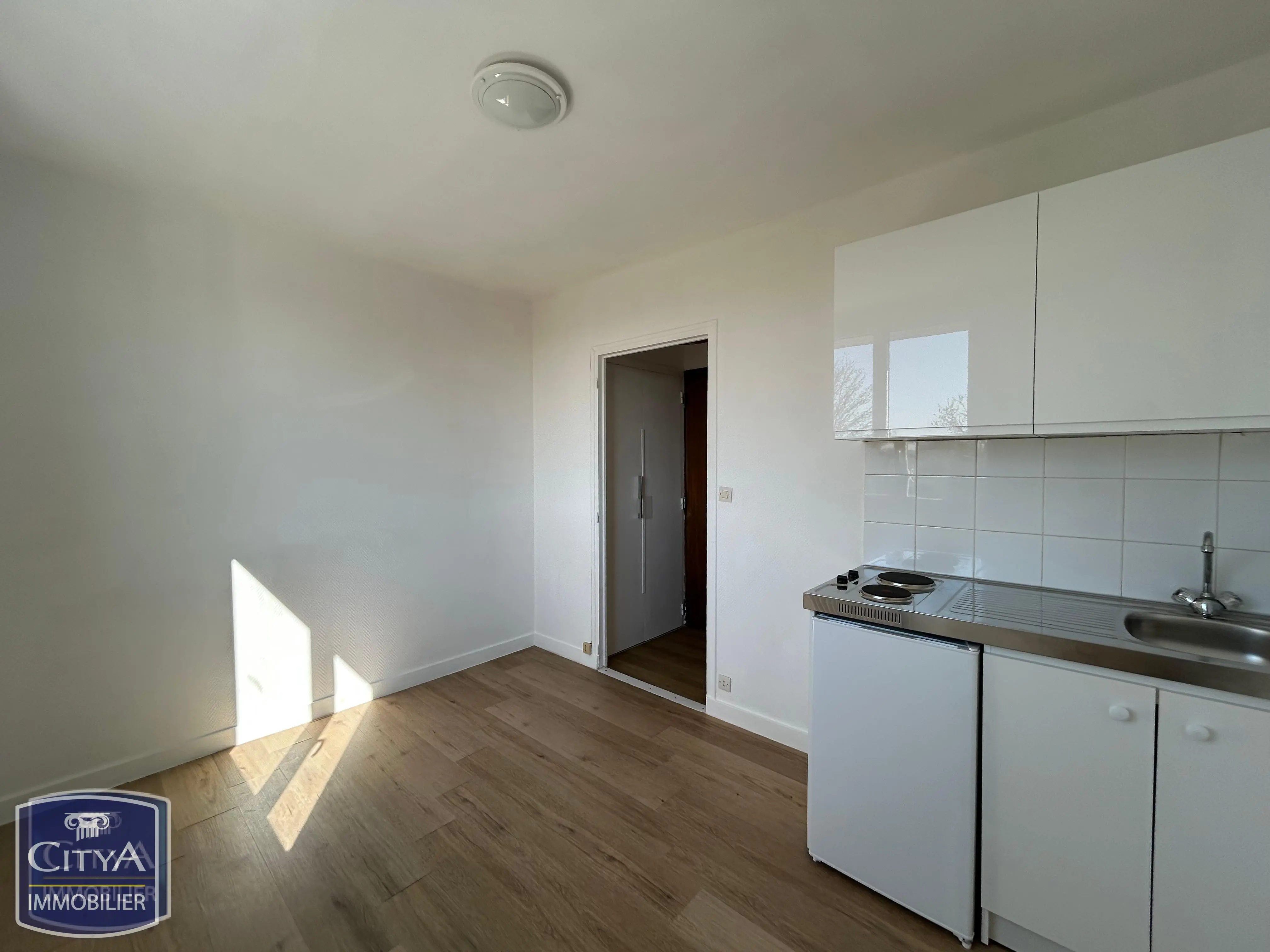 Photo 4 Appartement 1 pièce 13.37m²