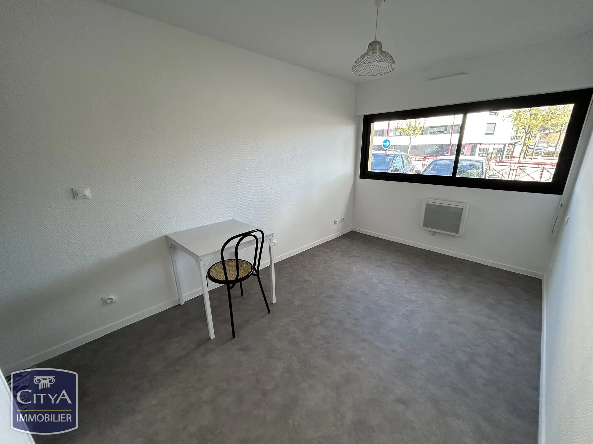 Photo 1 Appartement 1 pièce 18.1m²