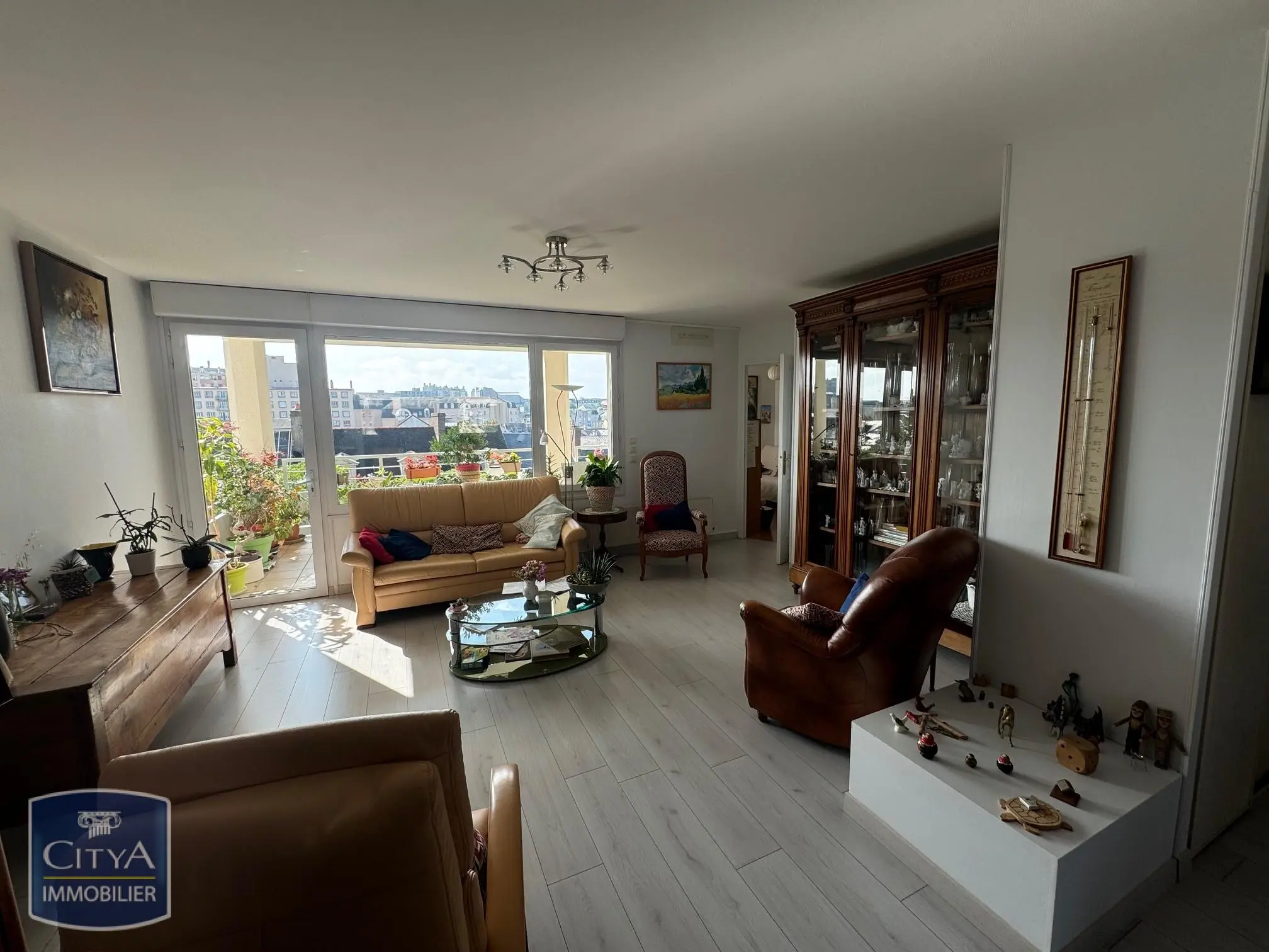 Photo 2 Appartement 5 pièces 88.16m²