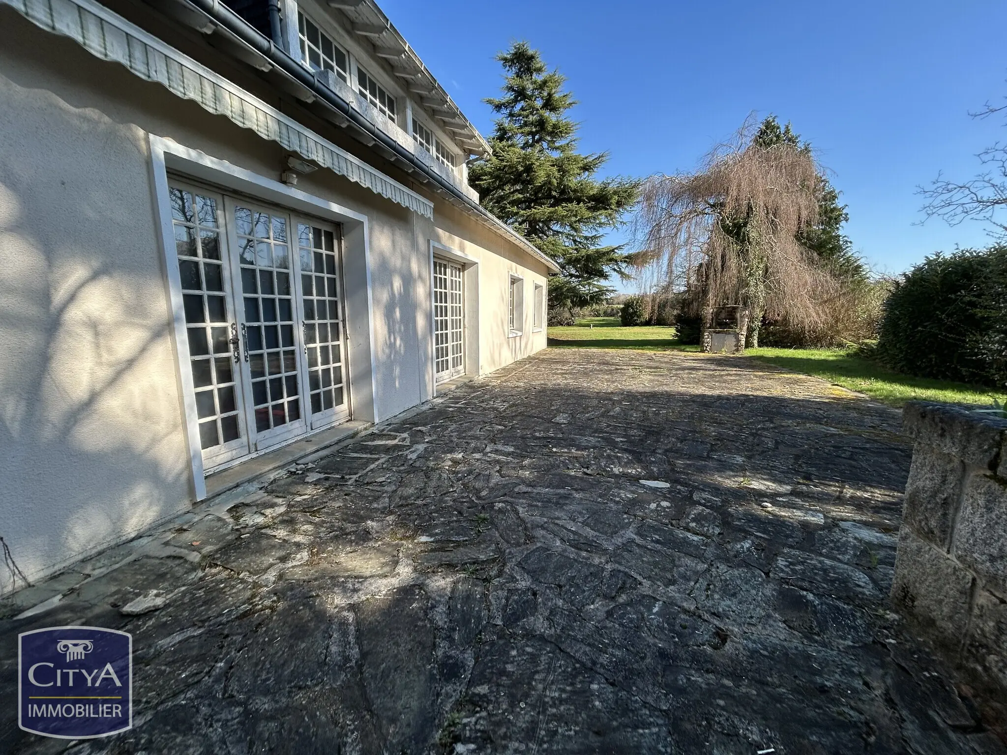 Photo 8 Maison 8 pièces 195m²