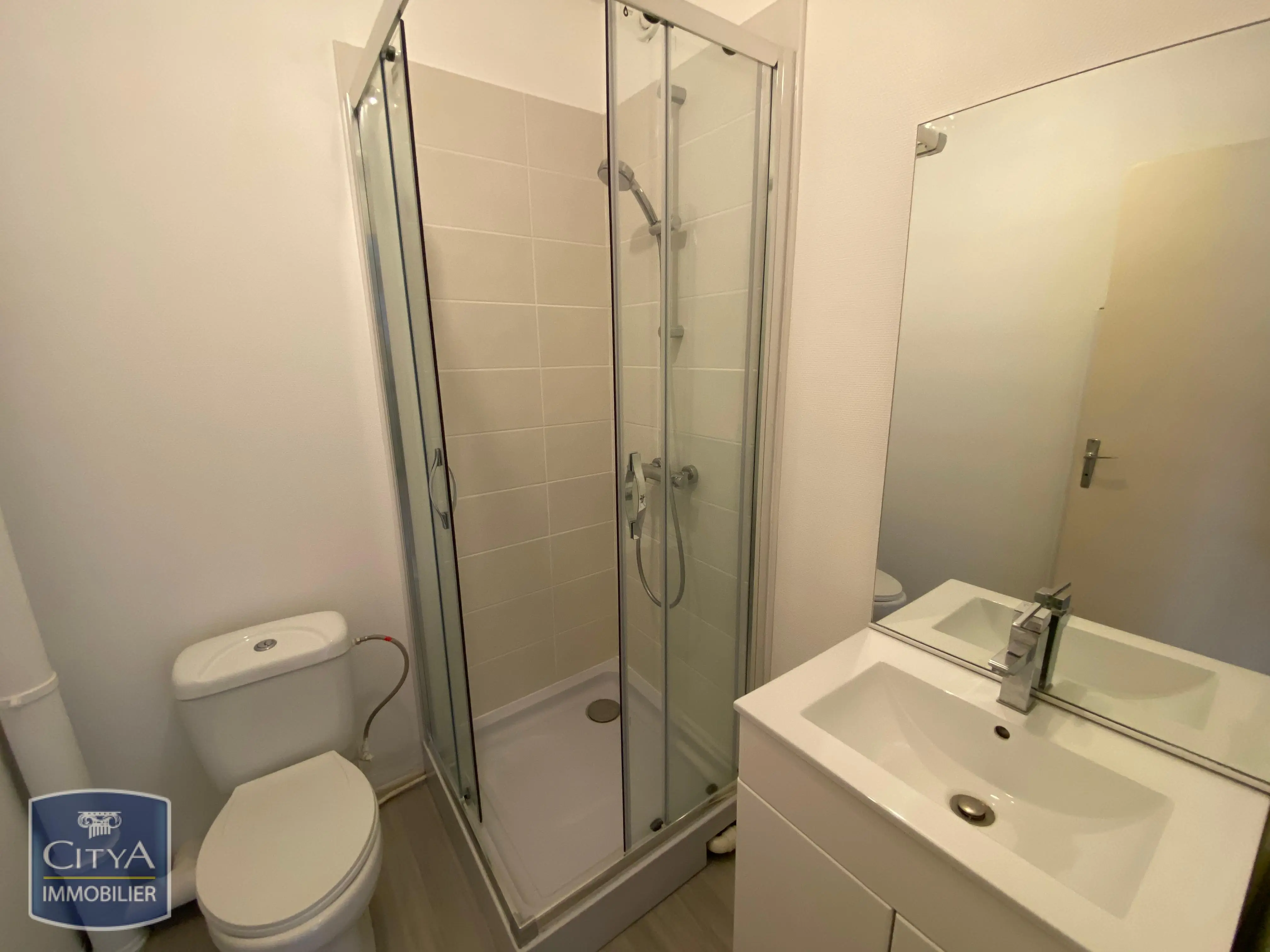 Photo 5 Appartement 1 pièce 27.96m²