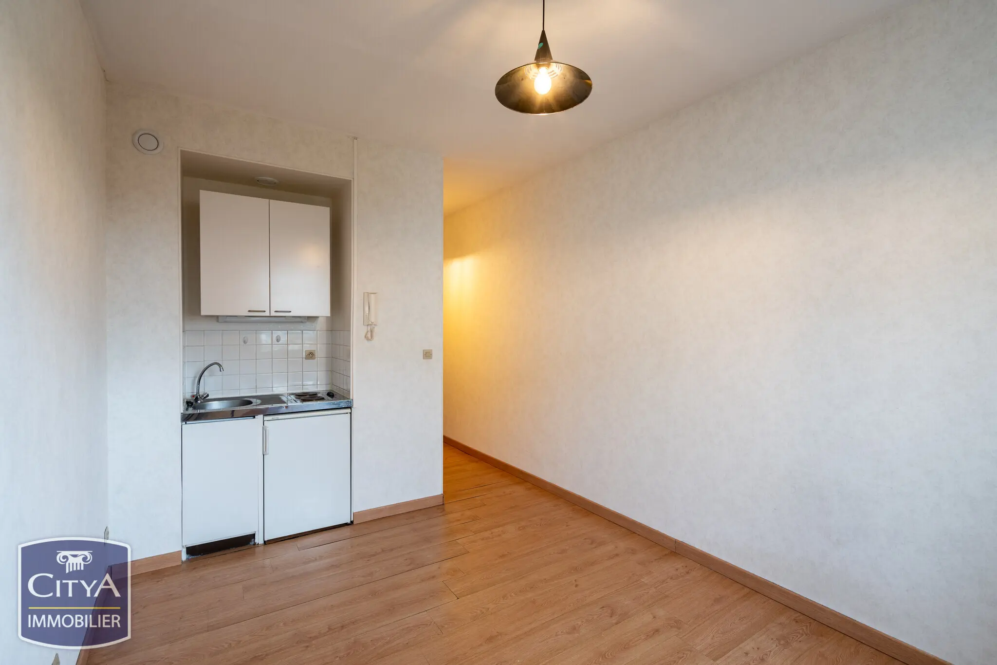 Photo 1 Appartement 1 pièce 17.89m²