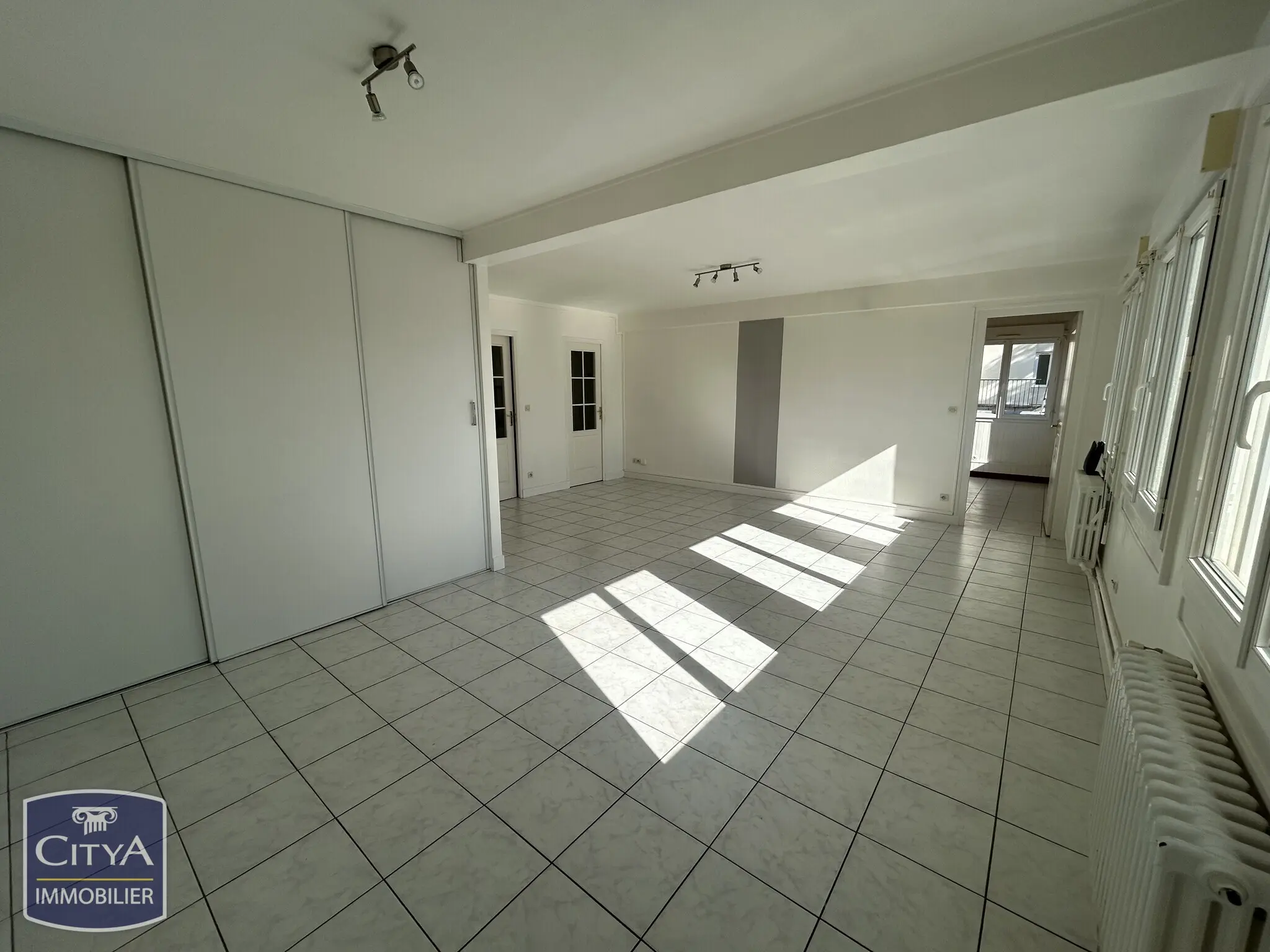 Photo 27 Appartement 5 pièces 76.42m²