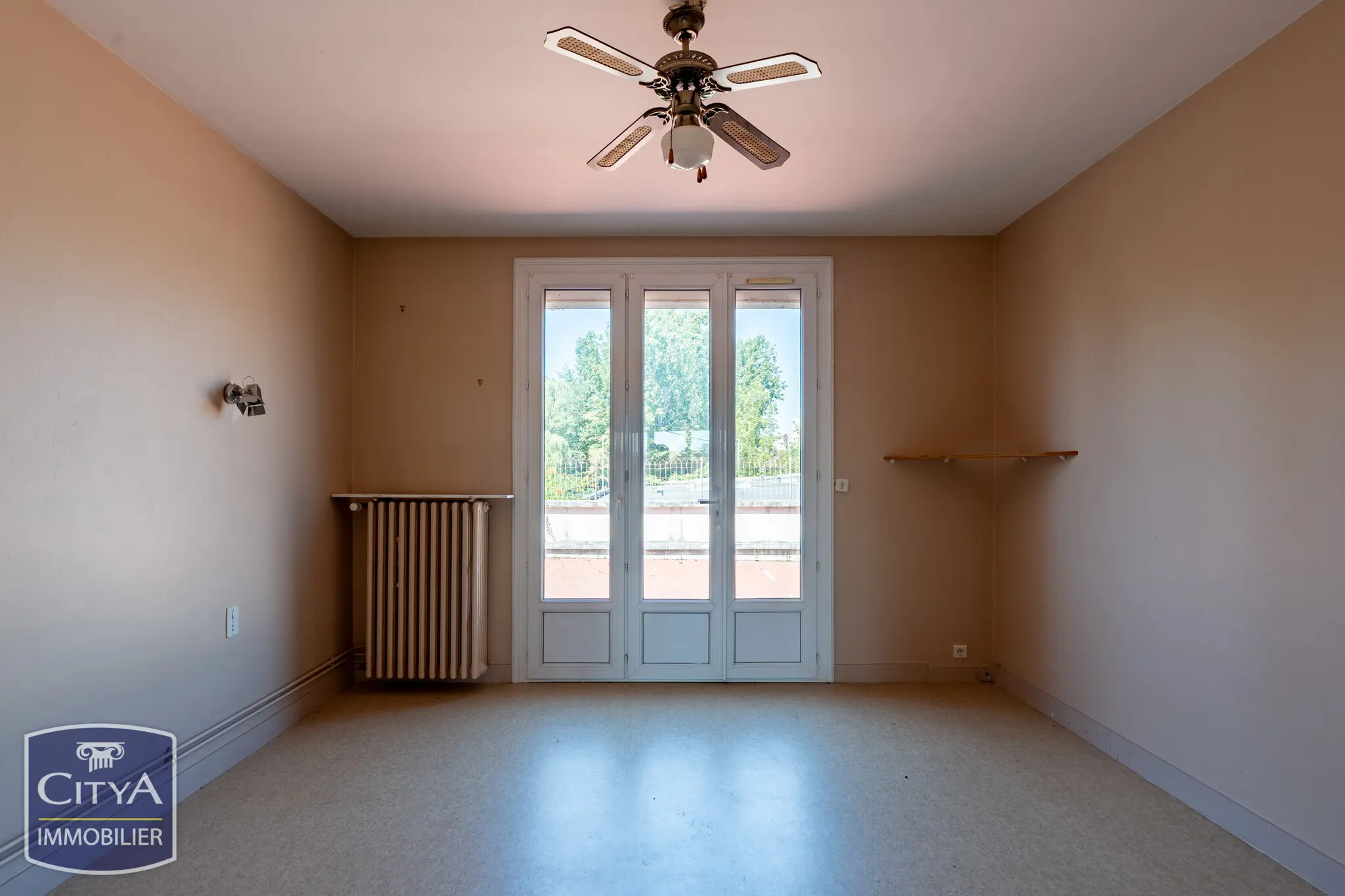 Photo 4 Immeuble 196.37m²
