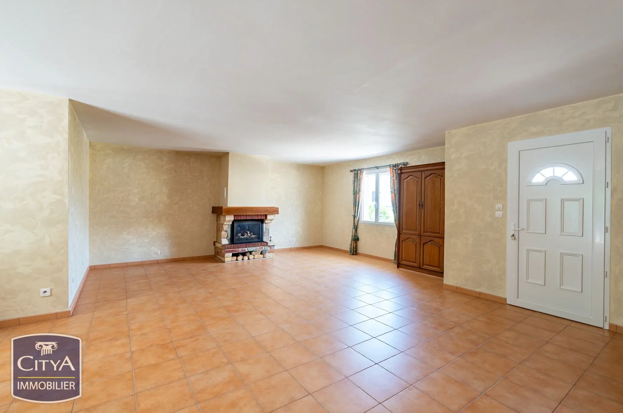 Photo 1 Maison 4 pièces 120m²