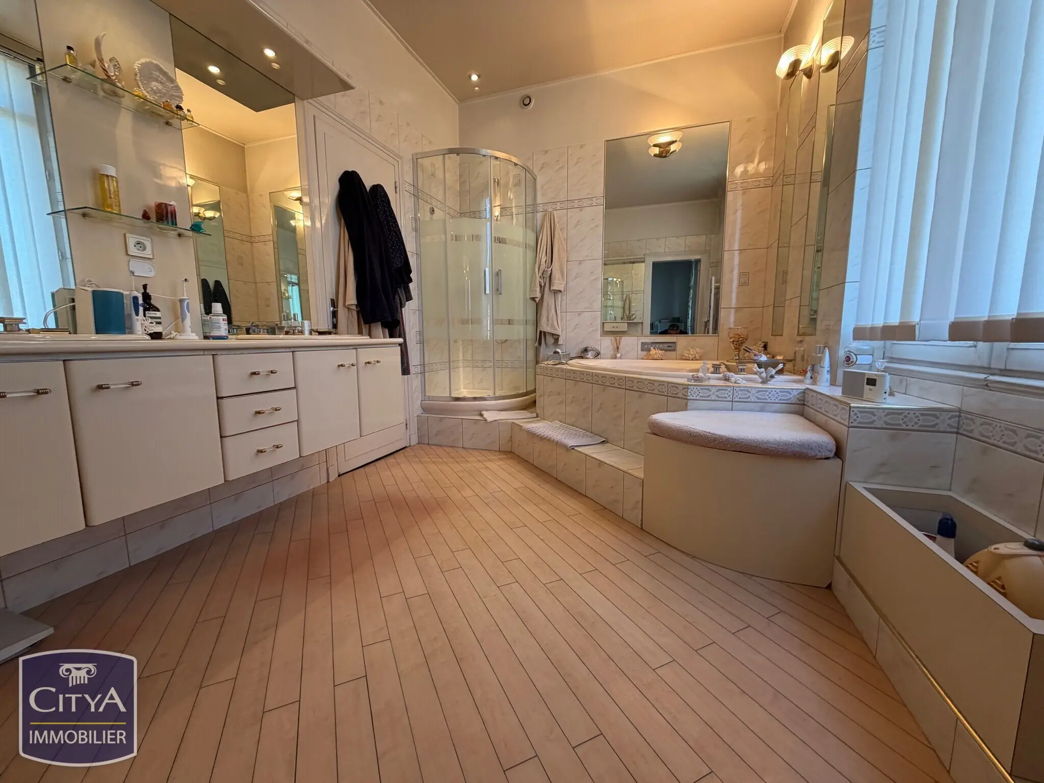 Photo 9 Appartement 6 pièces 195.11m²