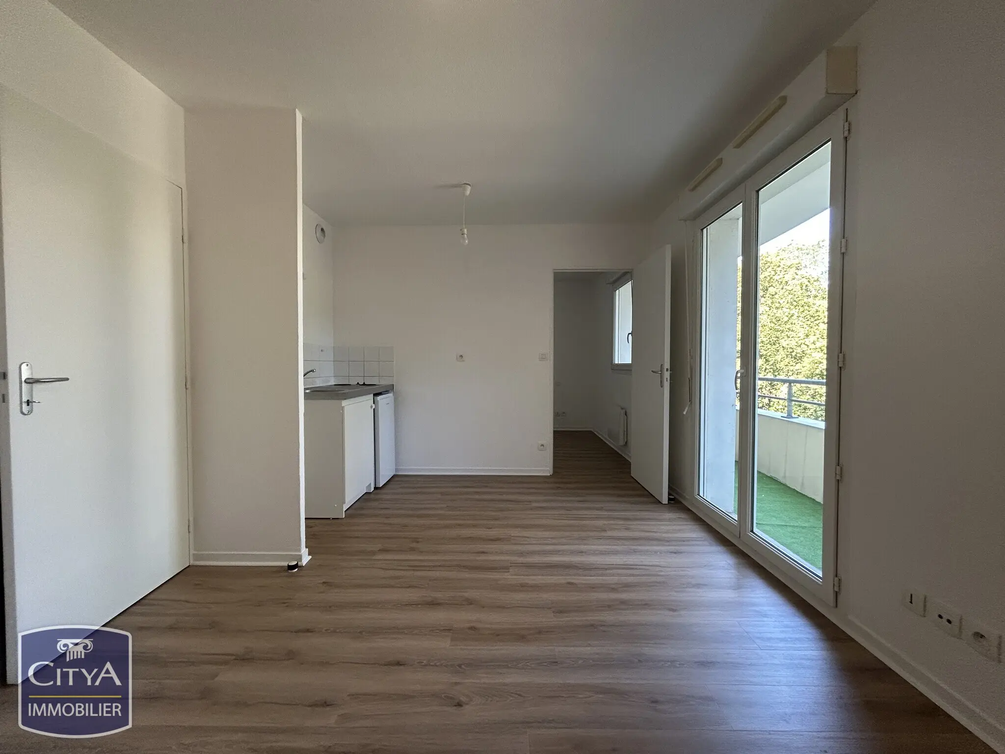 Photo 3 Appartement 1 pièce 31.57m²