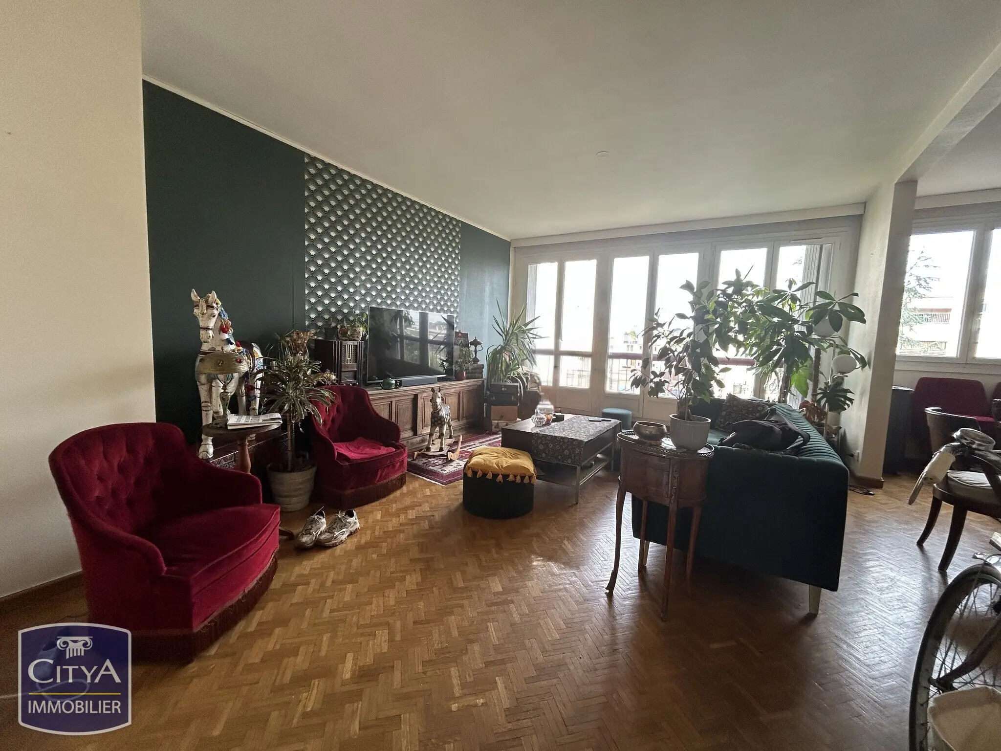 Photo 1 Appartement 5 pièces 103.84m²