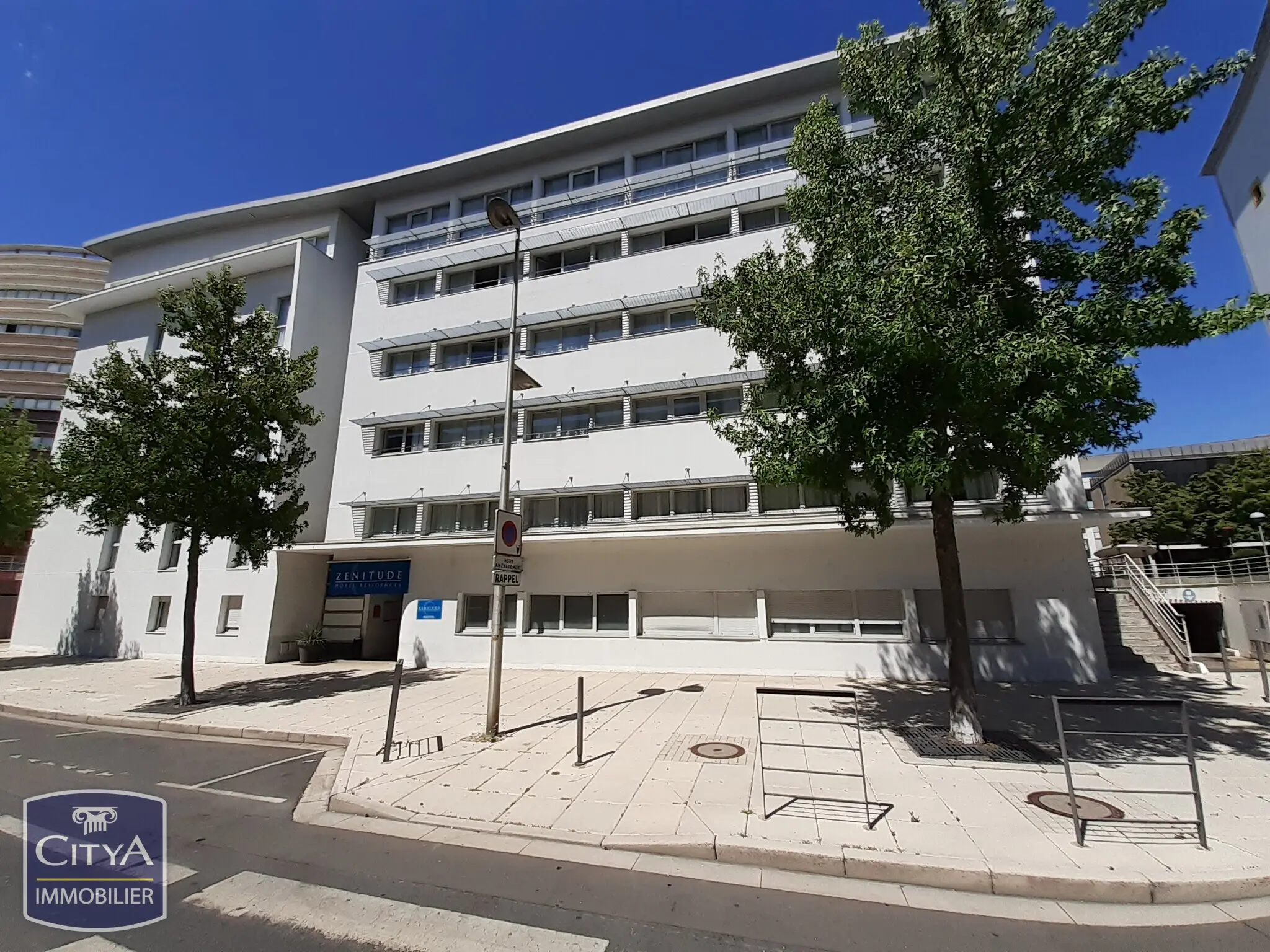 Photo 1 Appartement 1 pièce 17.48m²
