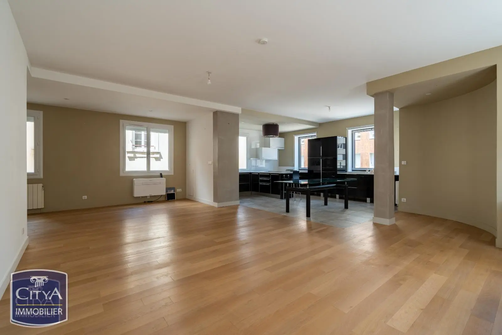 Photo 1 Appartement 5 pièces 126.89m²
